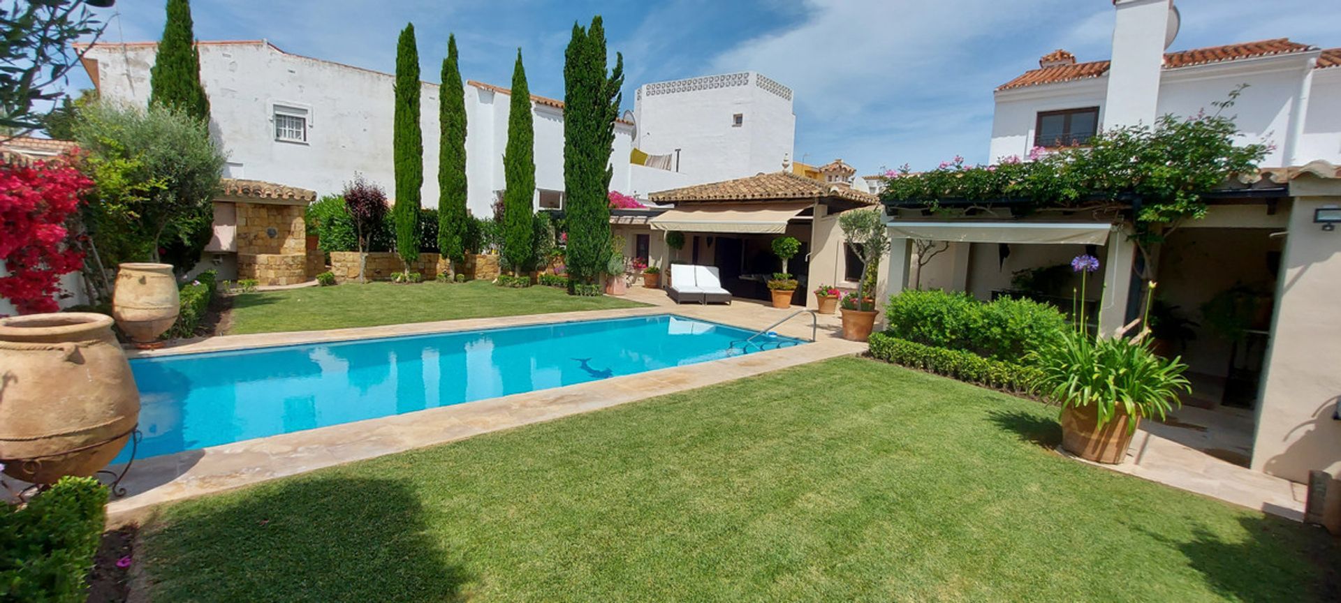 House in Castillo de Sabinillas, Andalusia 10941158