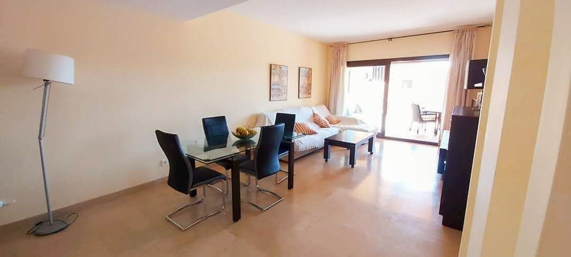 Condominium in Puerto de la Duquesa, Andalusia 10941477