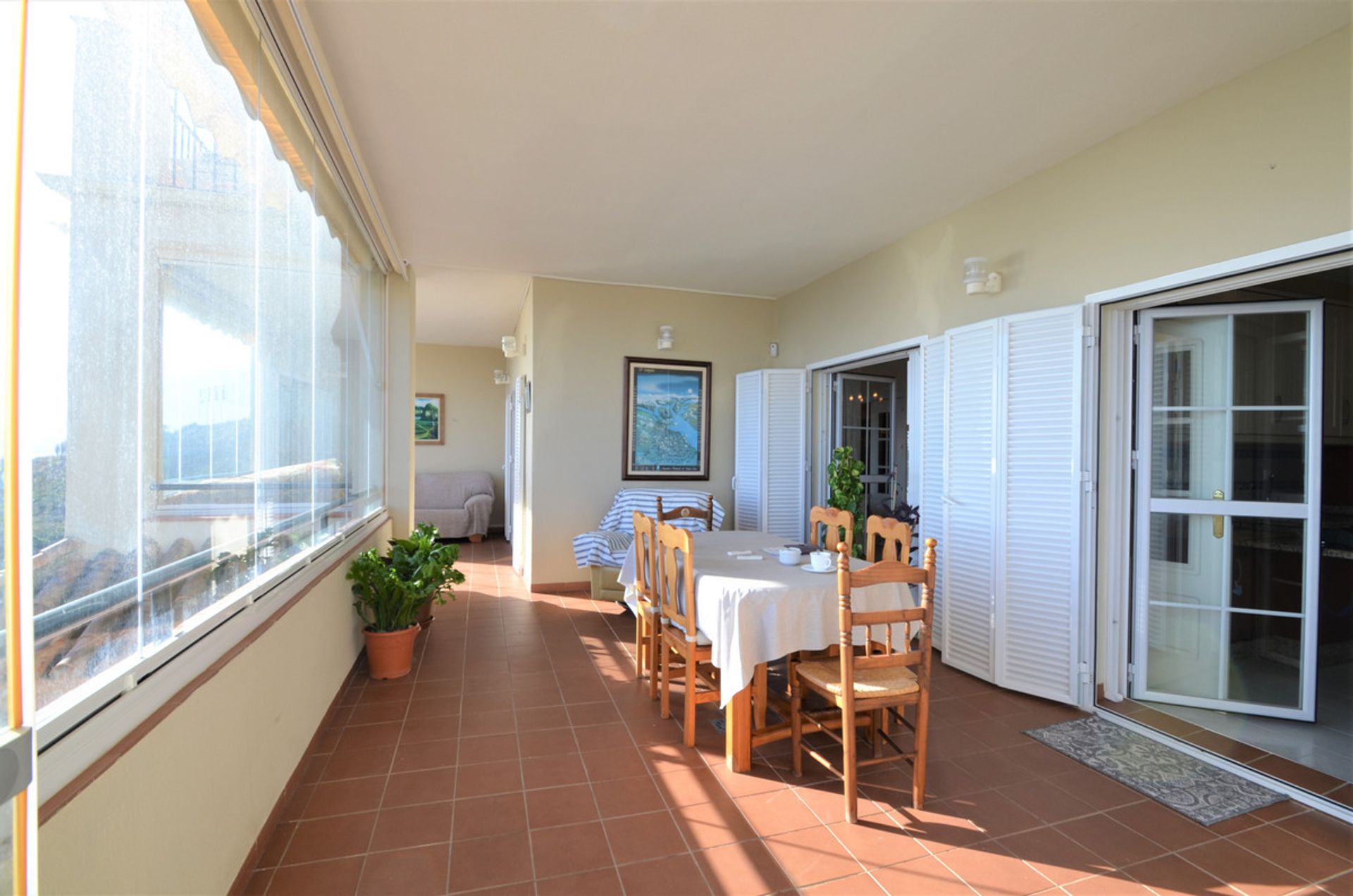 Condominio nel Puerto de la Duquesa, Andalusia 10942182