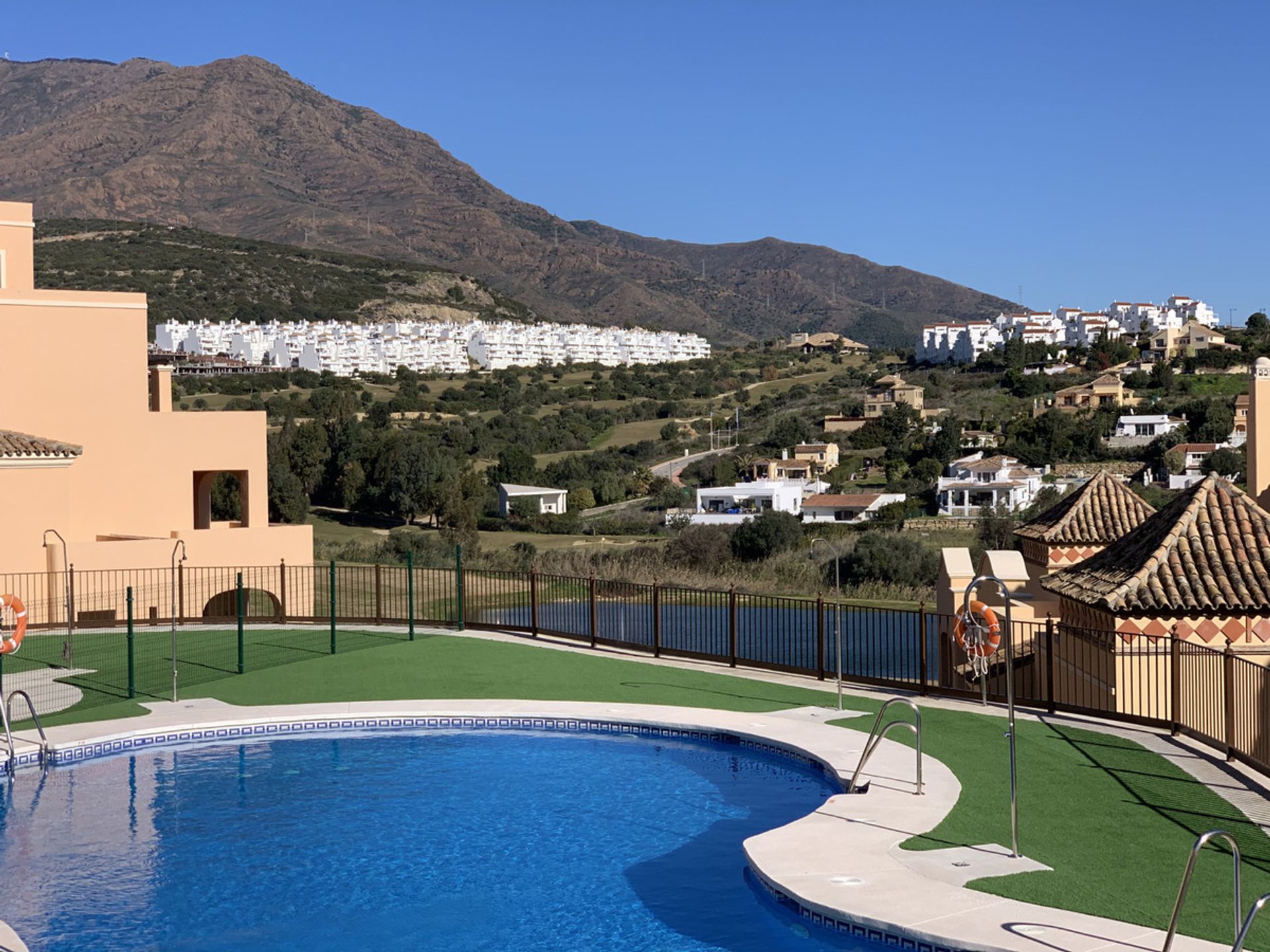 Kondominium dalam Estepona, Andalusia 10942679