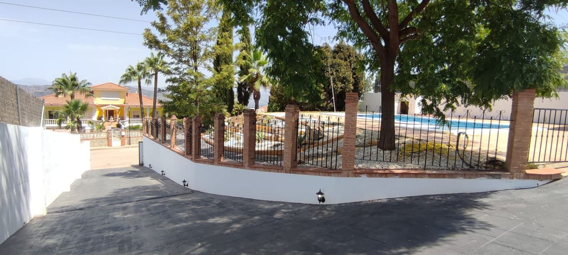 House in Alhaurín de la Torre, Andalusia 10944182