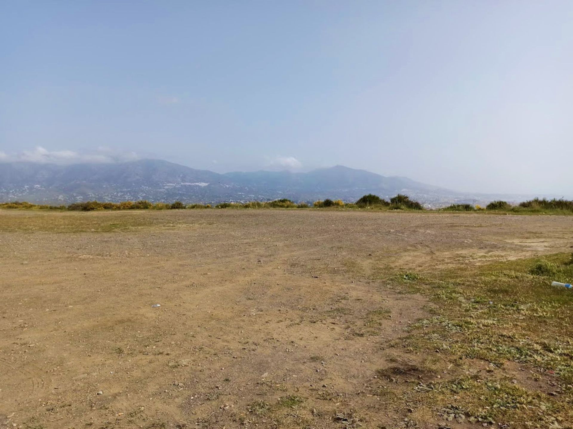 土地 在 Las Lagunas, Andalusia 10944414