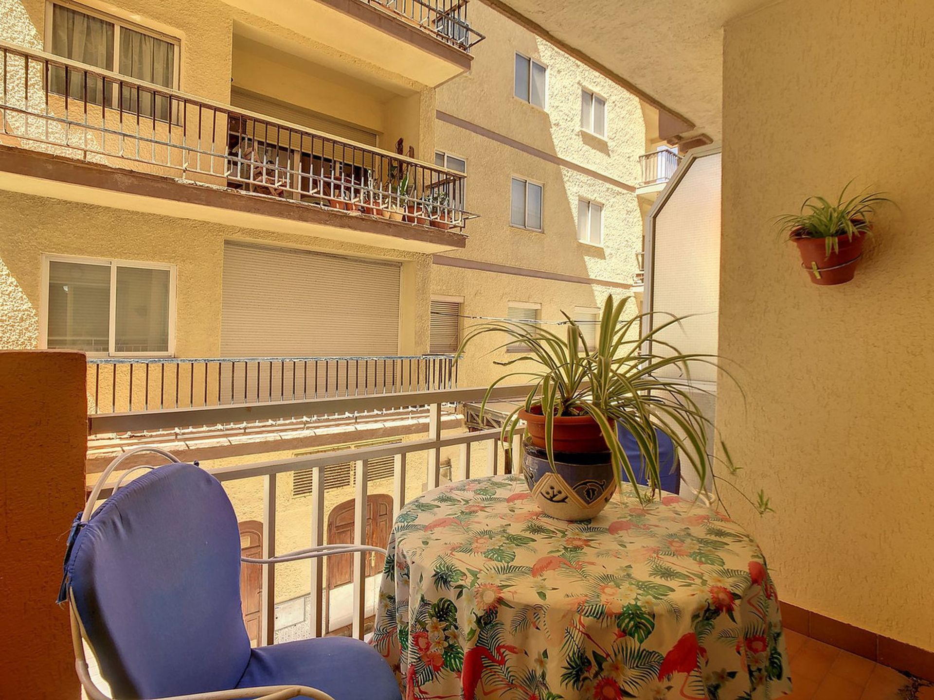 Condominium in Fuengirola, Andalucía 10944777