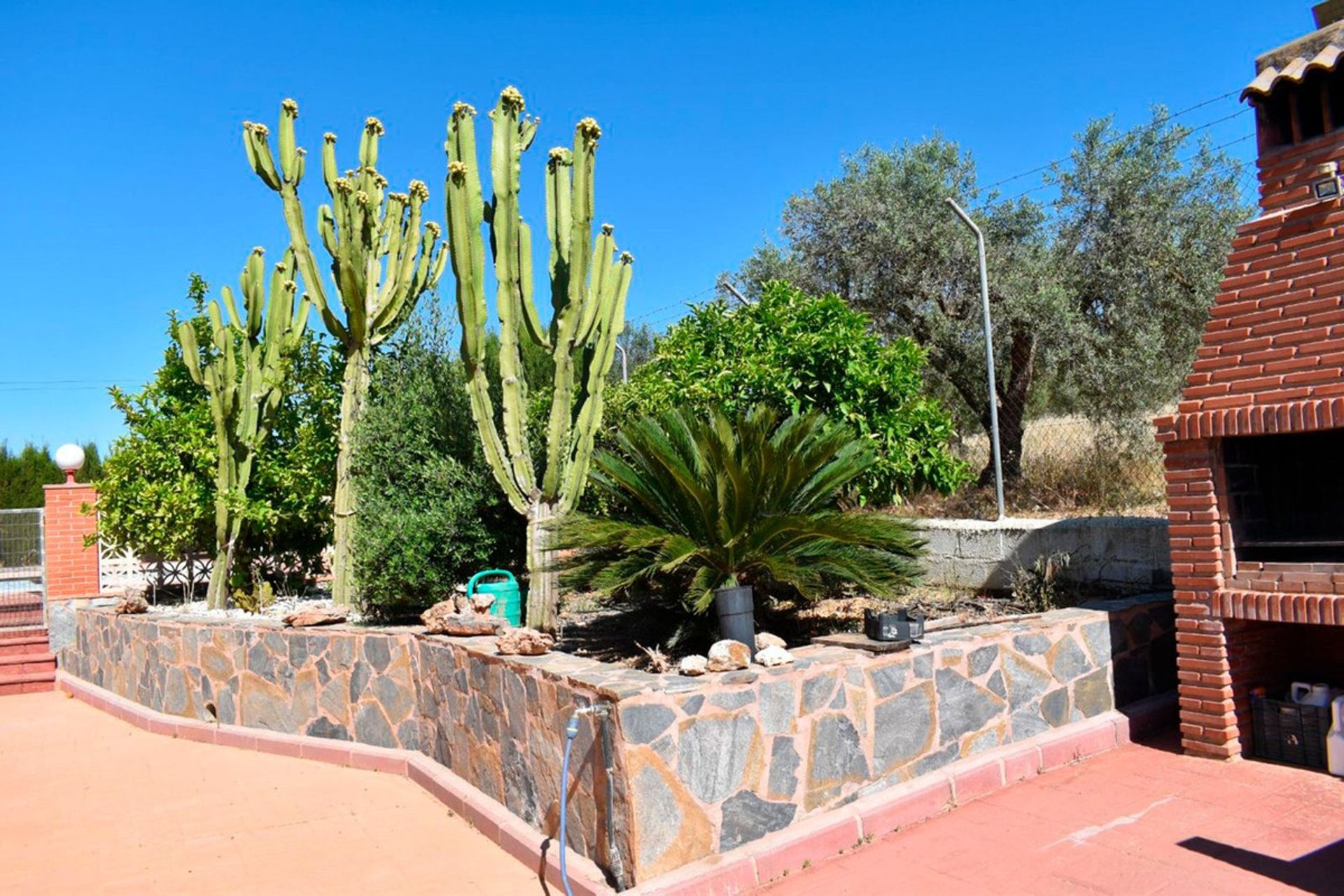 Talo sisään Alhaurín el Grande, Andalusia 10945018