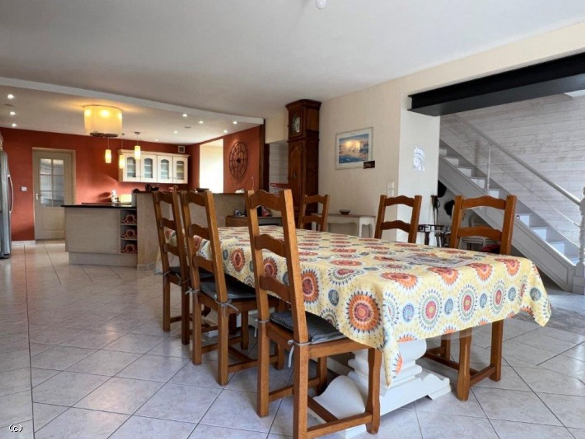 Huis in Ruffec, Nouvelle-Aquitaine 10945336