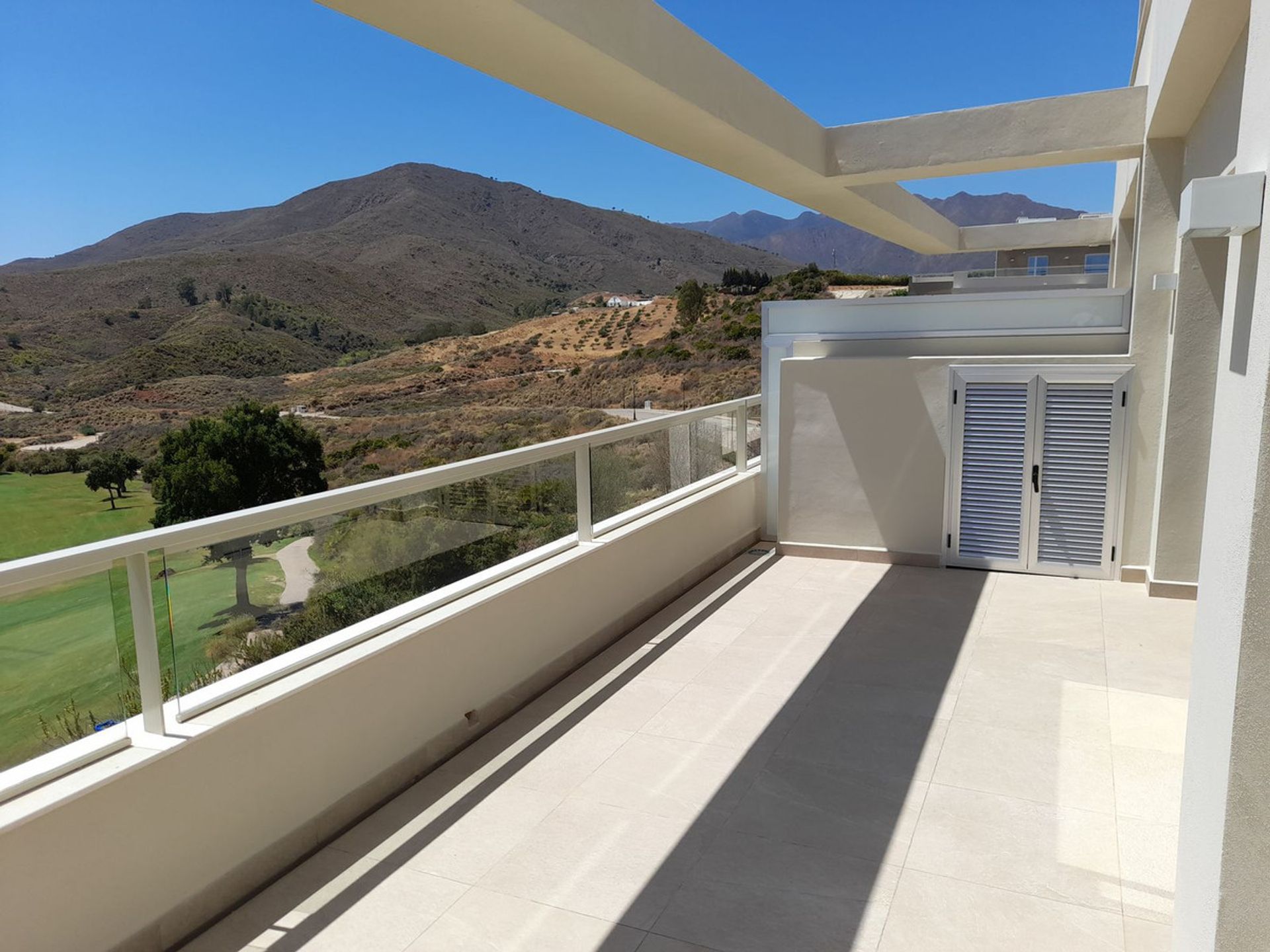 Condominio en , Andalucía 10945343