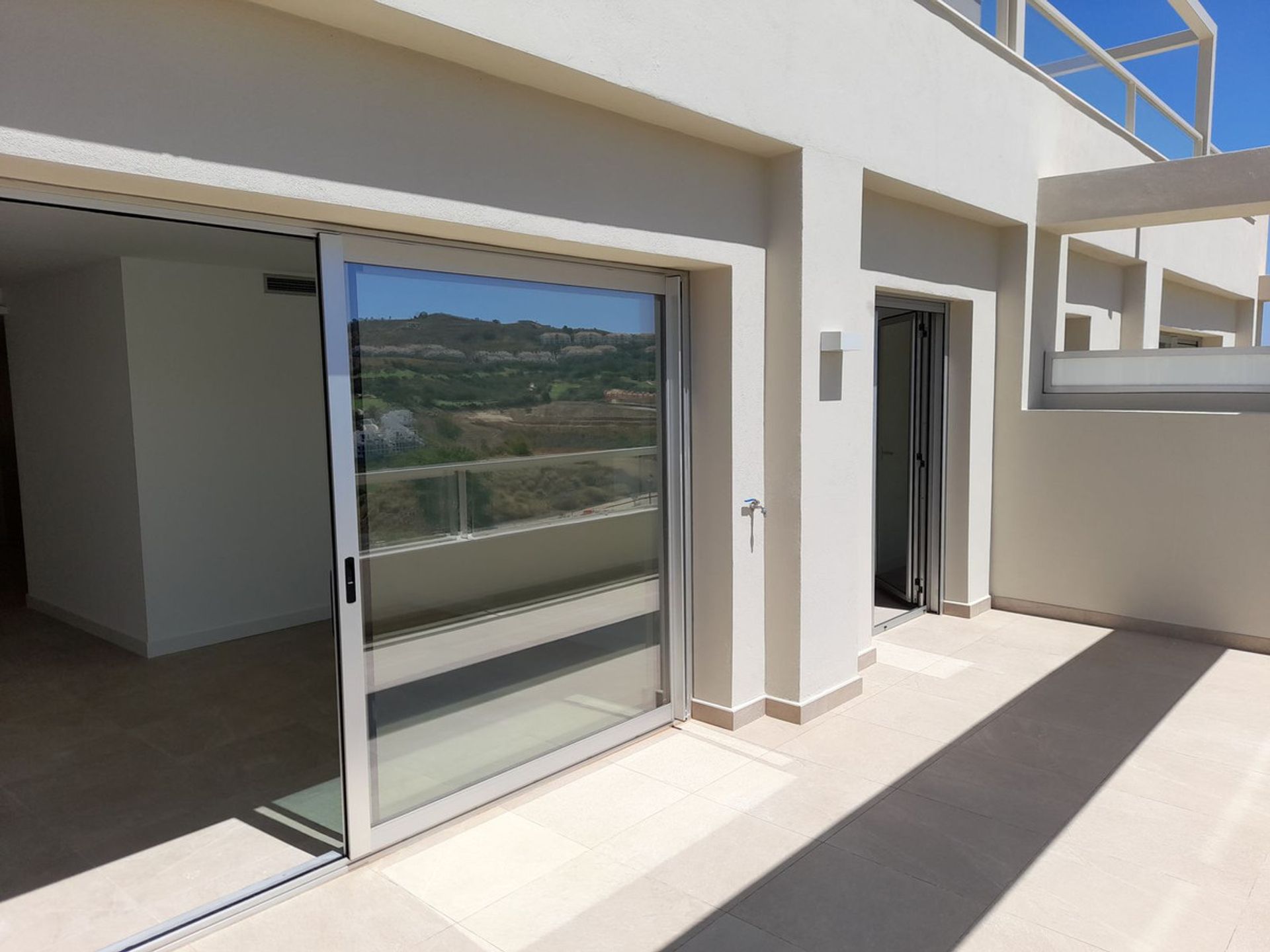 Condominio en , Andalucía 10945343