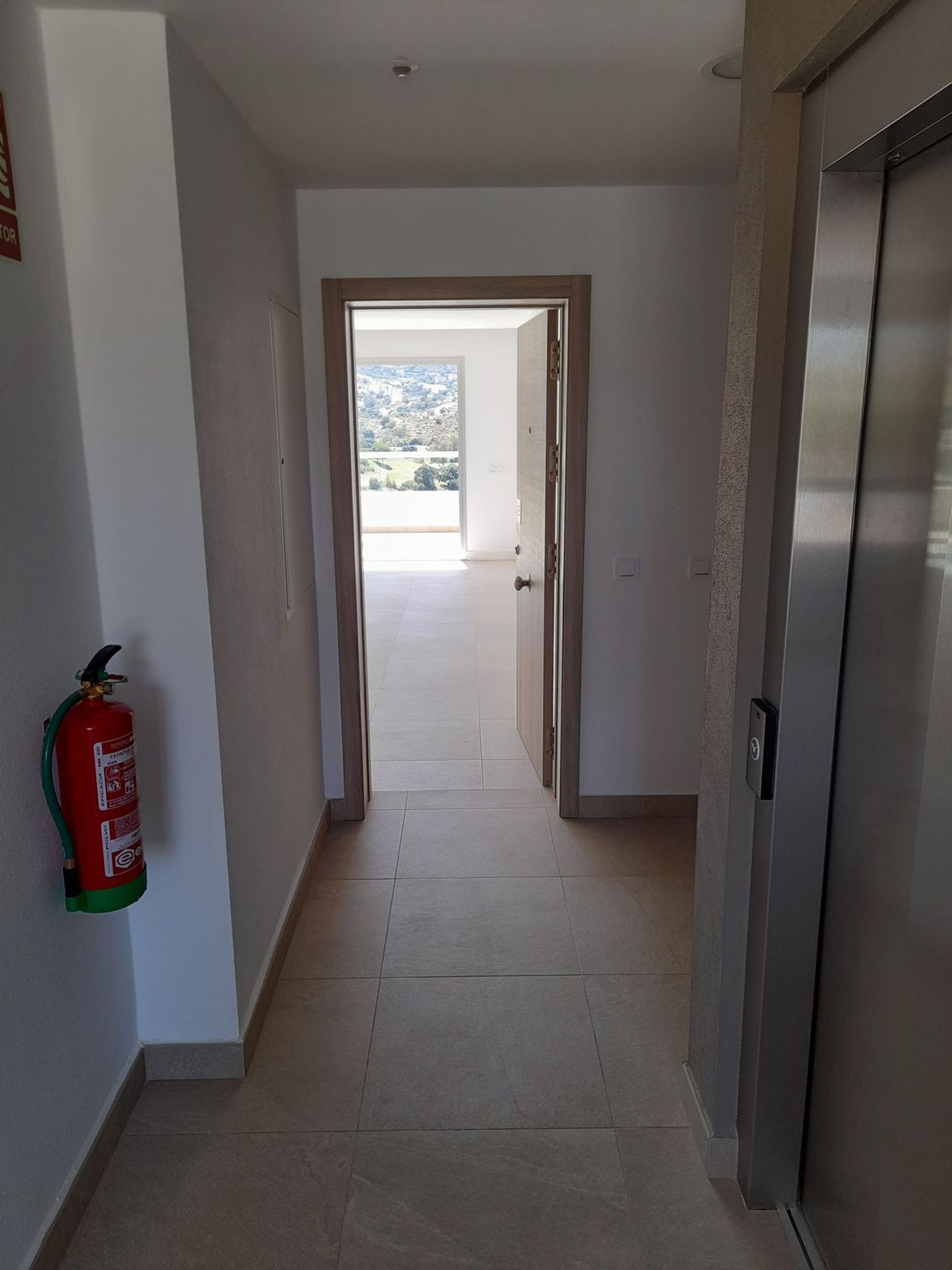 Condominio en , Andalucía 10945343