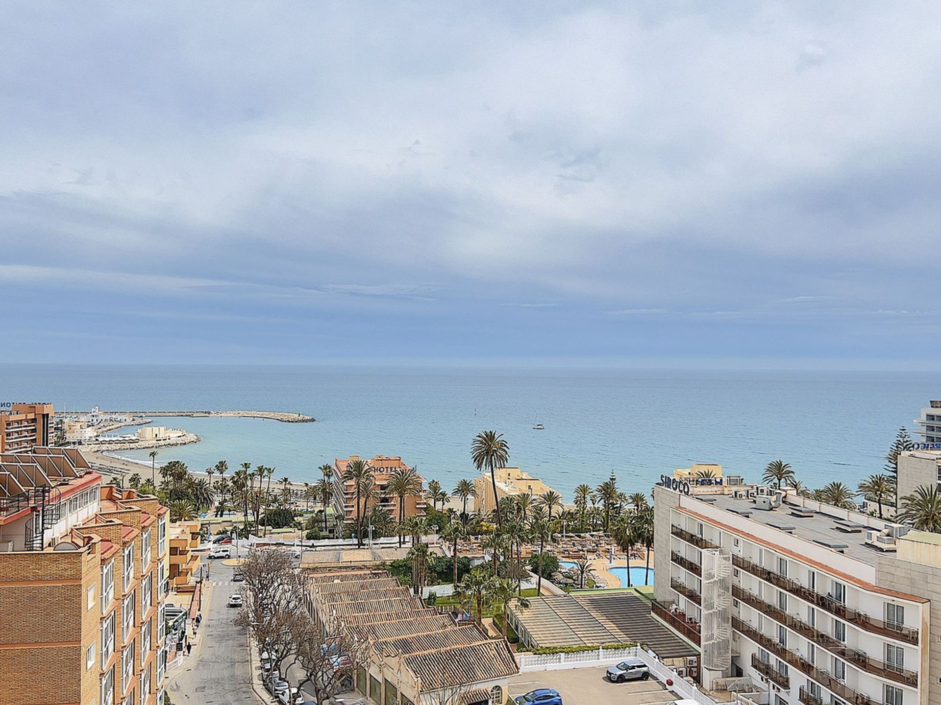 عمارات في Benalmádena, Andalucía 10945636