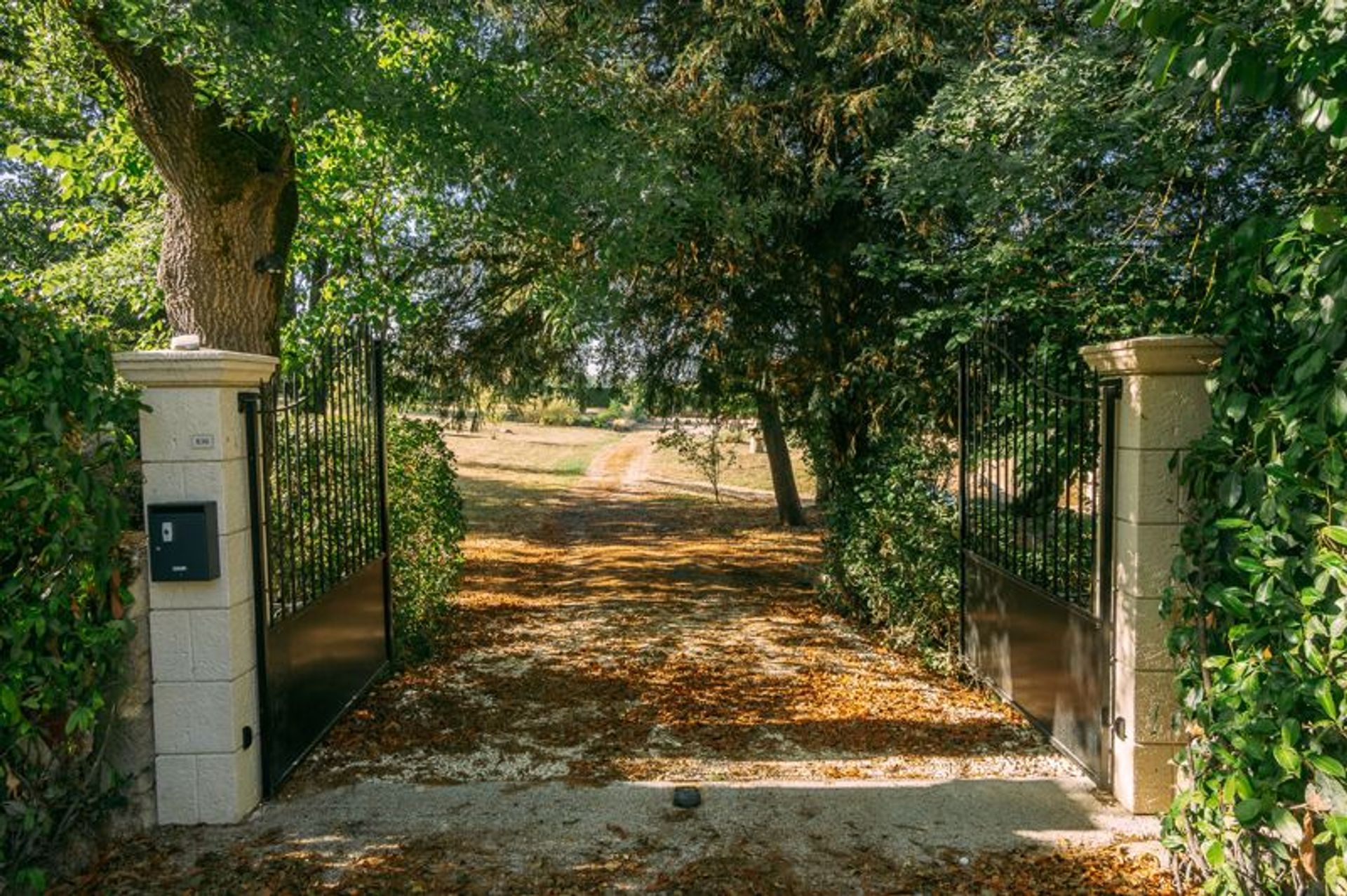 بيت في Condom, Occitanie 10945858