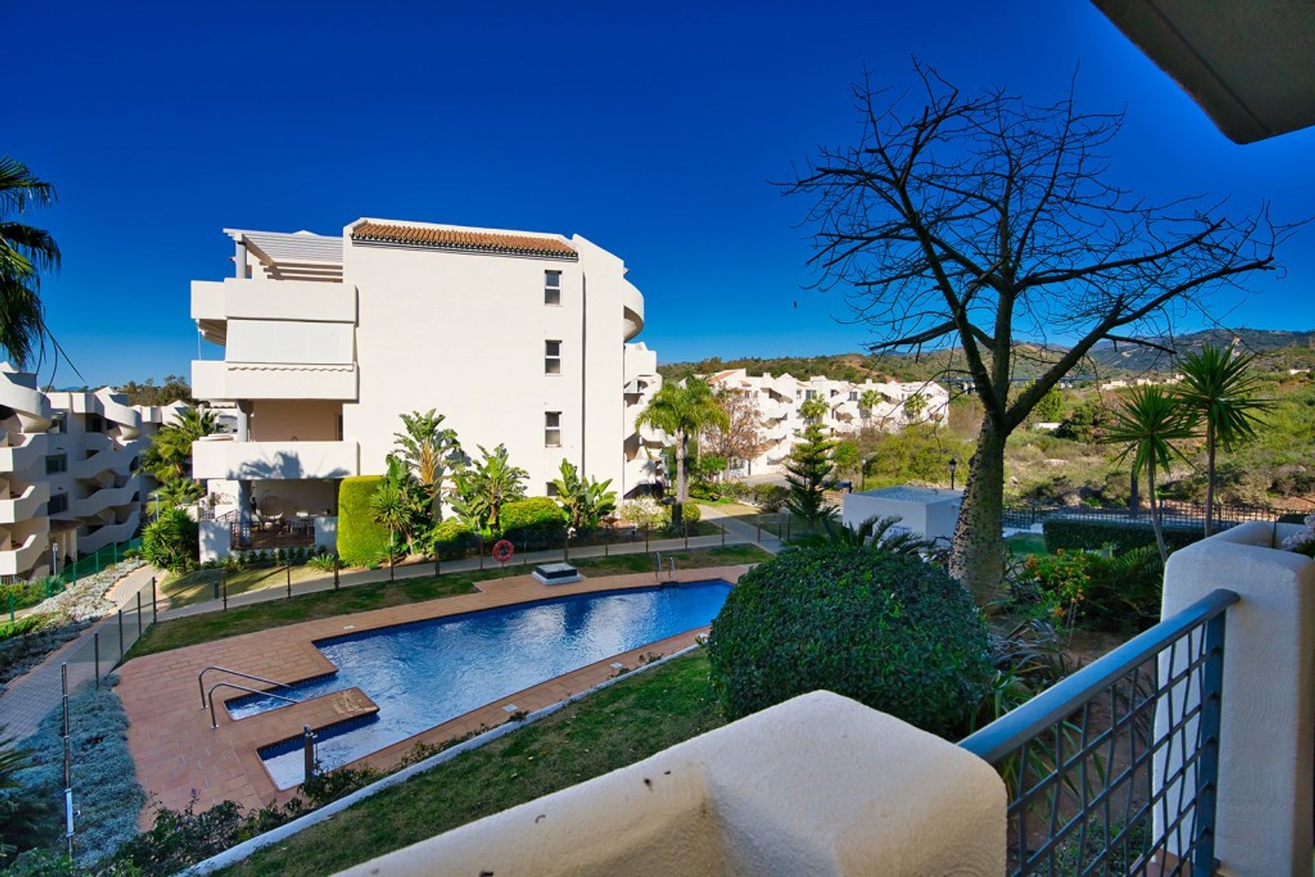 Condominium in Ojen, Andalusië 10946091