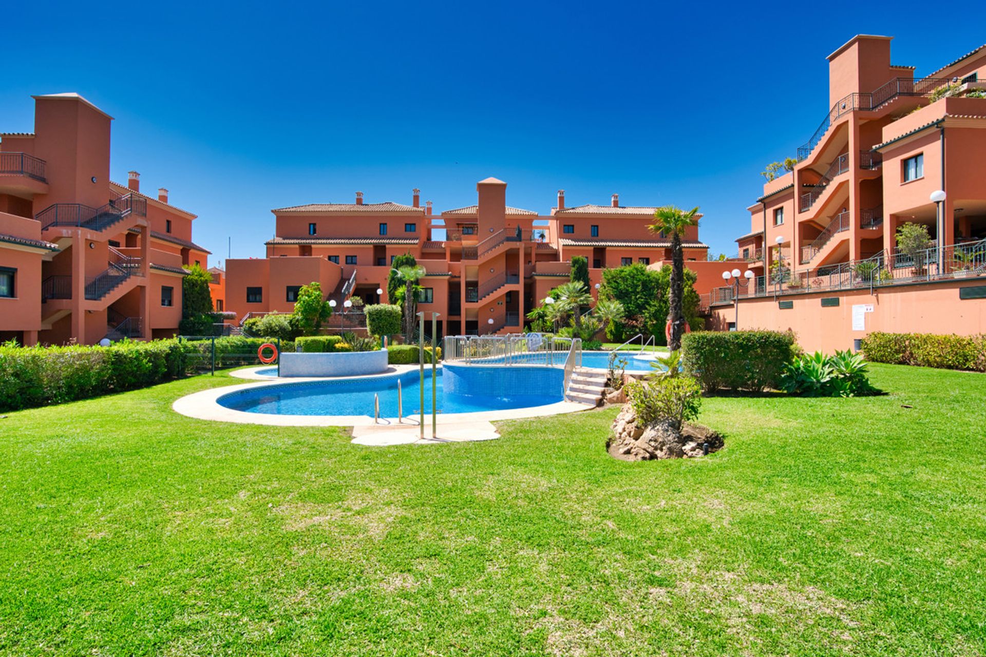 Condominium in Ojen, Andalusia 10946093