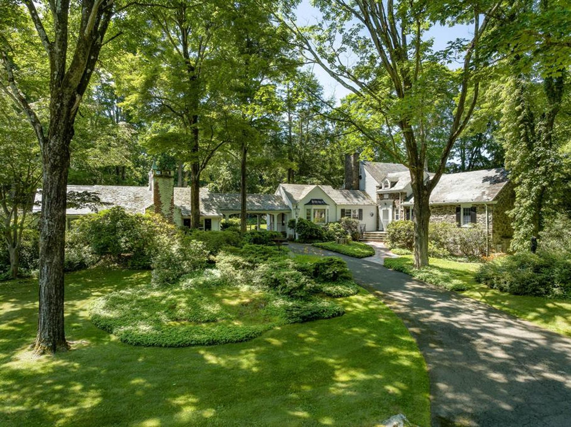 rumah dalam Pound Ridge, New York 10946172