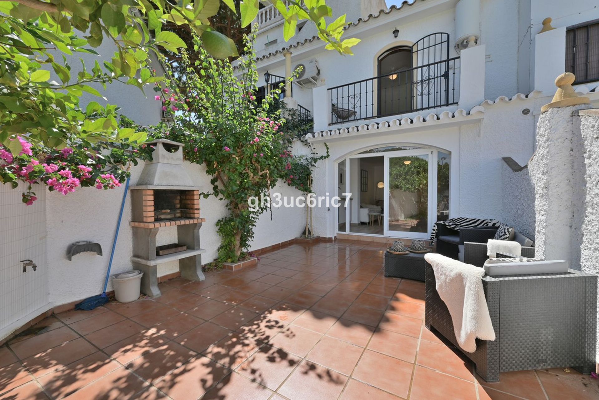 rumah dalam Marbella, Andalucía 10946182