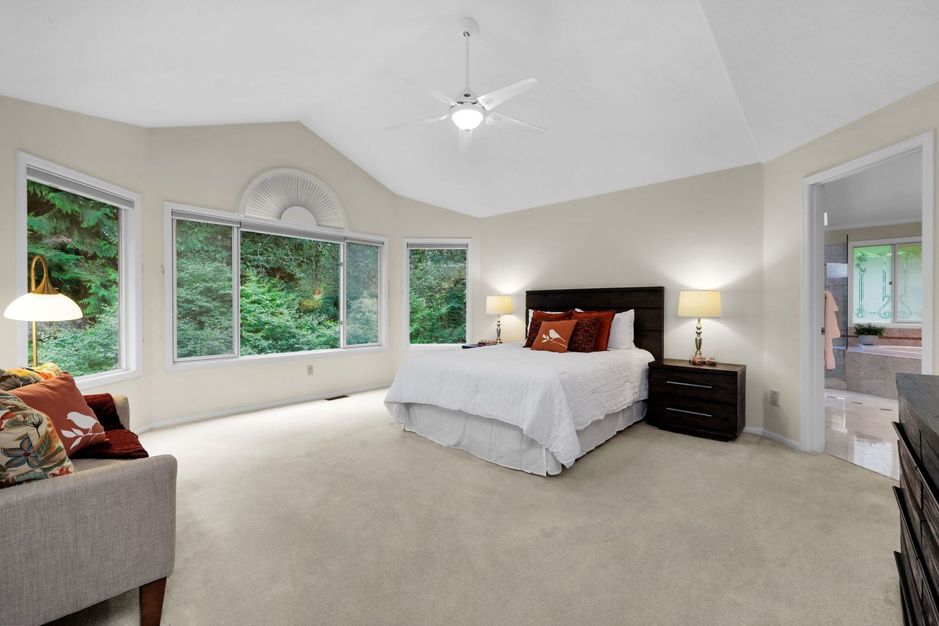 House in Woodinville, Washington 10946279