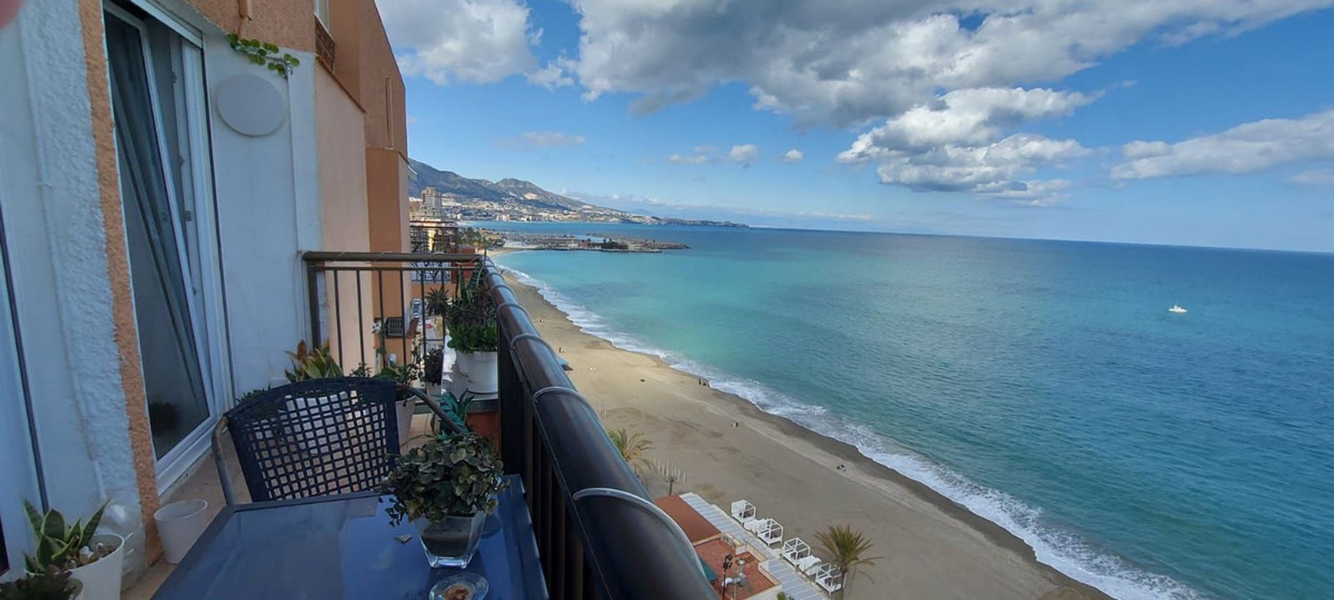 Condominium dans Fuengirola, Andalucía 10946318