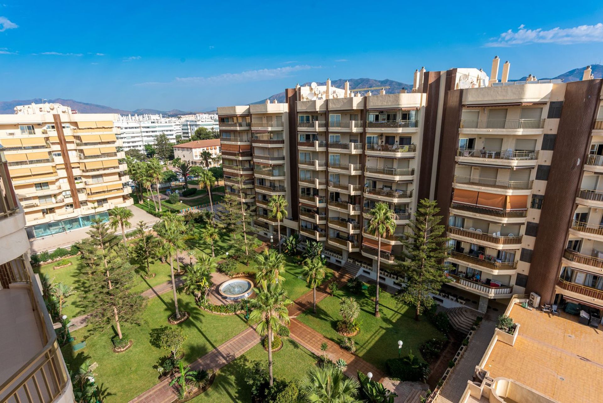 公寓 在 Fuengirola, Andalucía 10946344