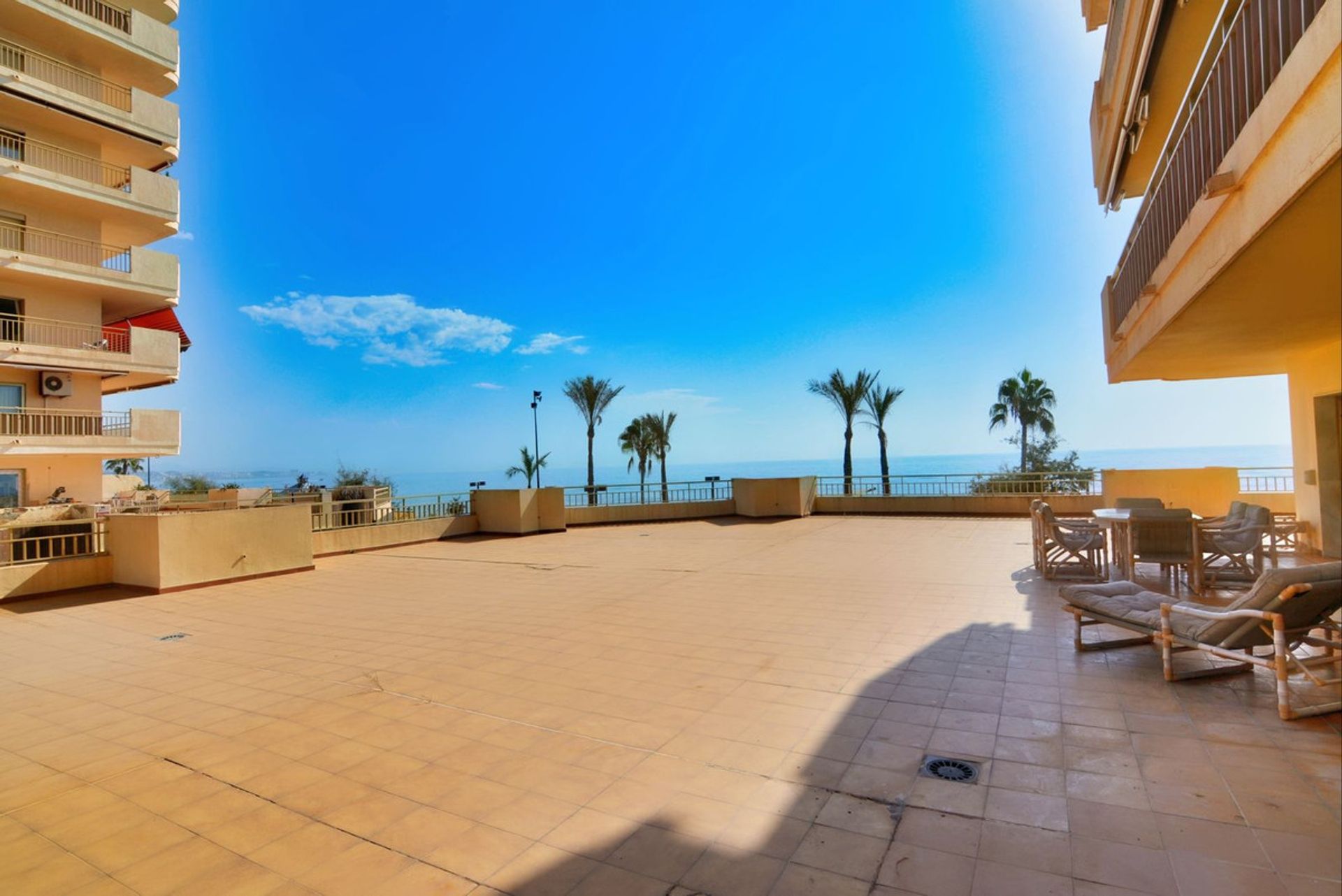 Condominium dans Fuengirola, Andalucía 10946346