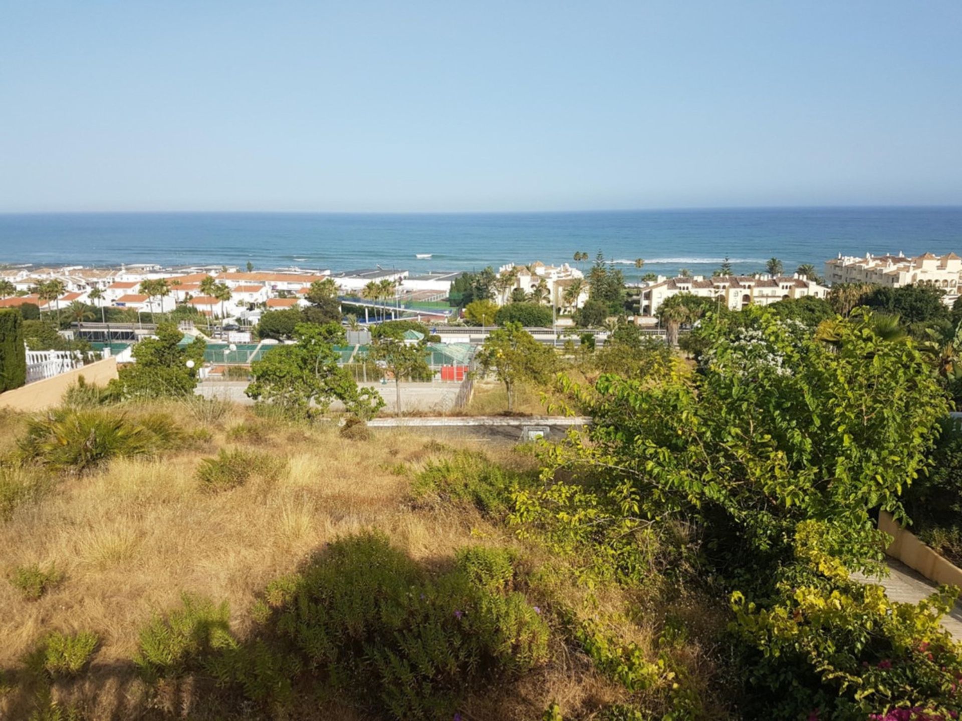 Tanah dalam Fuengirola, Andalusia 10946382