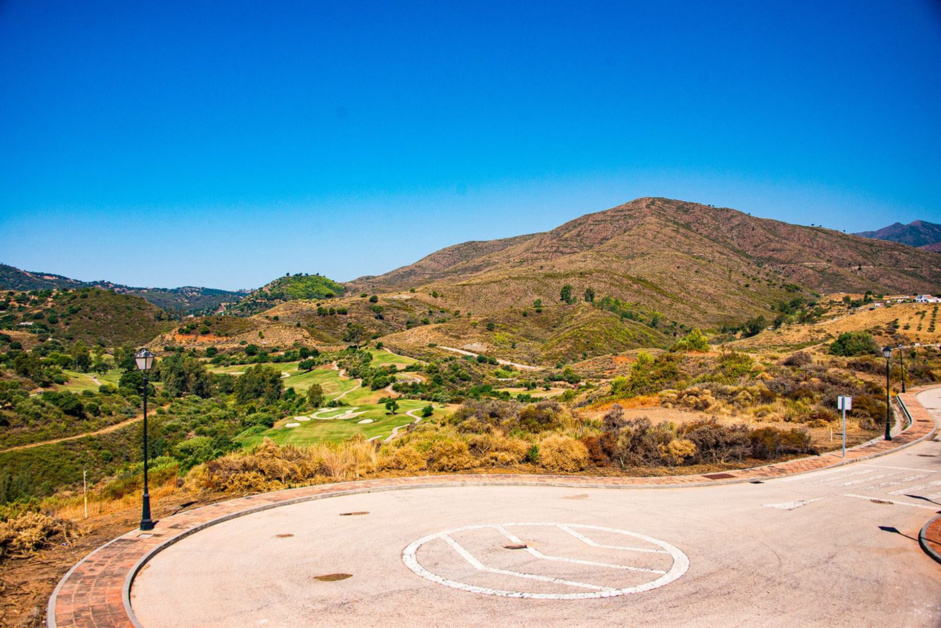 Tierra en Fuengirola, Andalucía 10946387