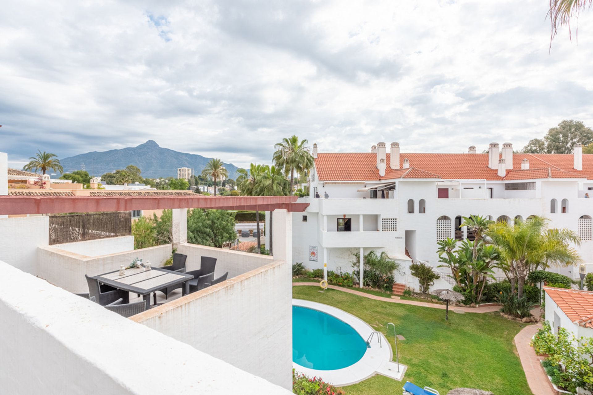 Osakehuoneisto sisään Marbella, Andalucía 10946900