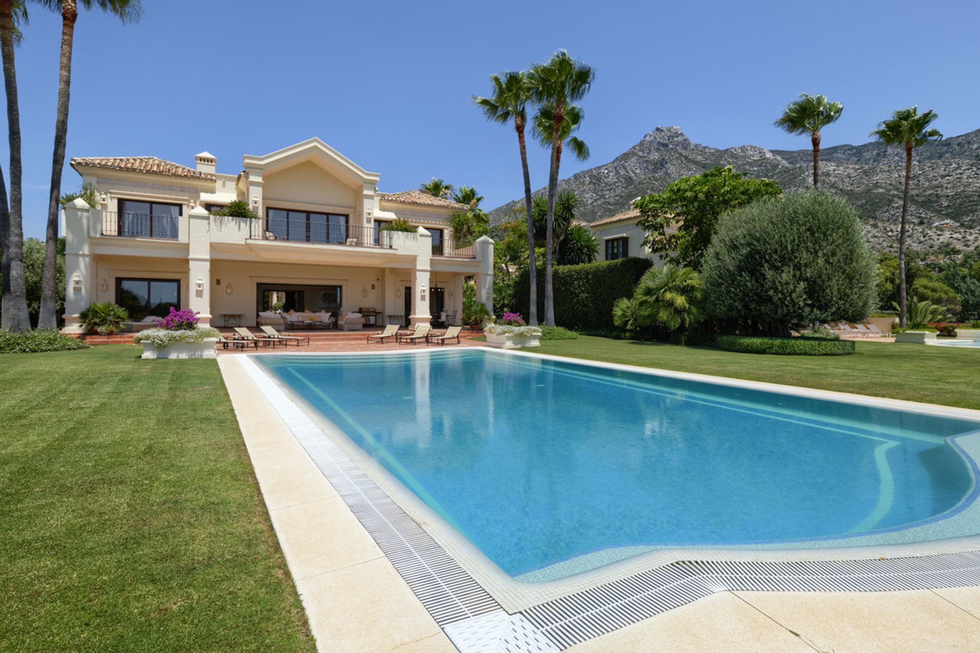 Huis in Marbella, Andalucía 10947184