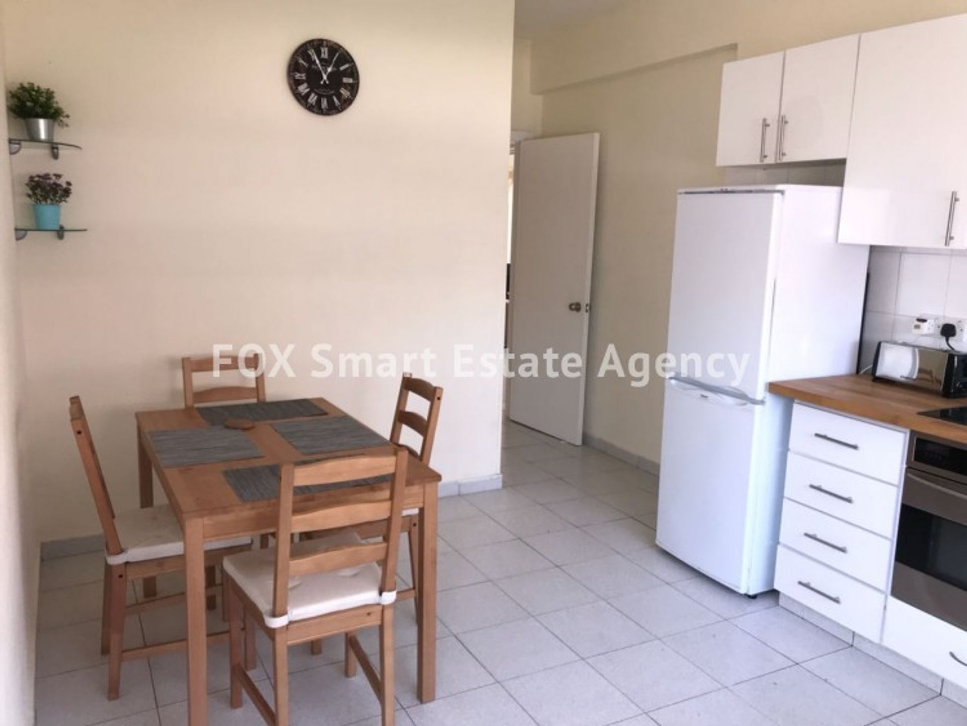 Condominium in Agios Tychon, Limassol 10949076