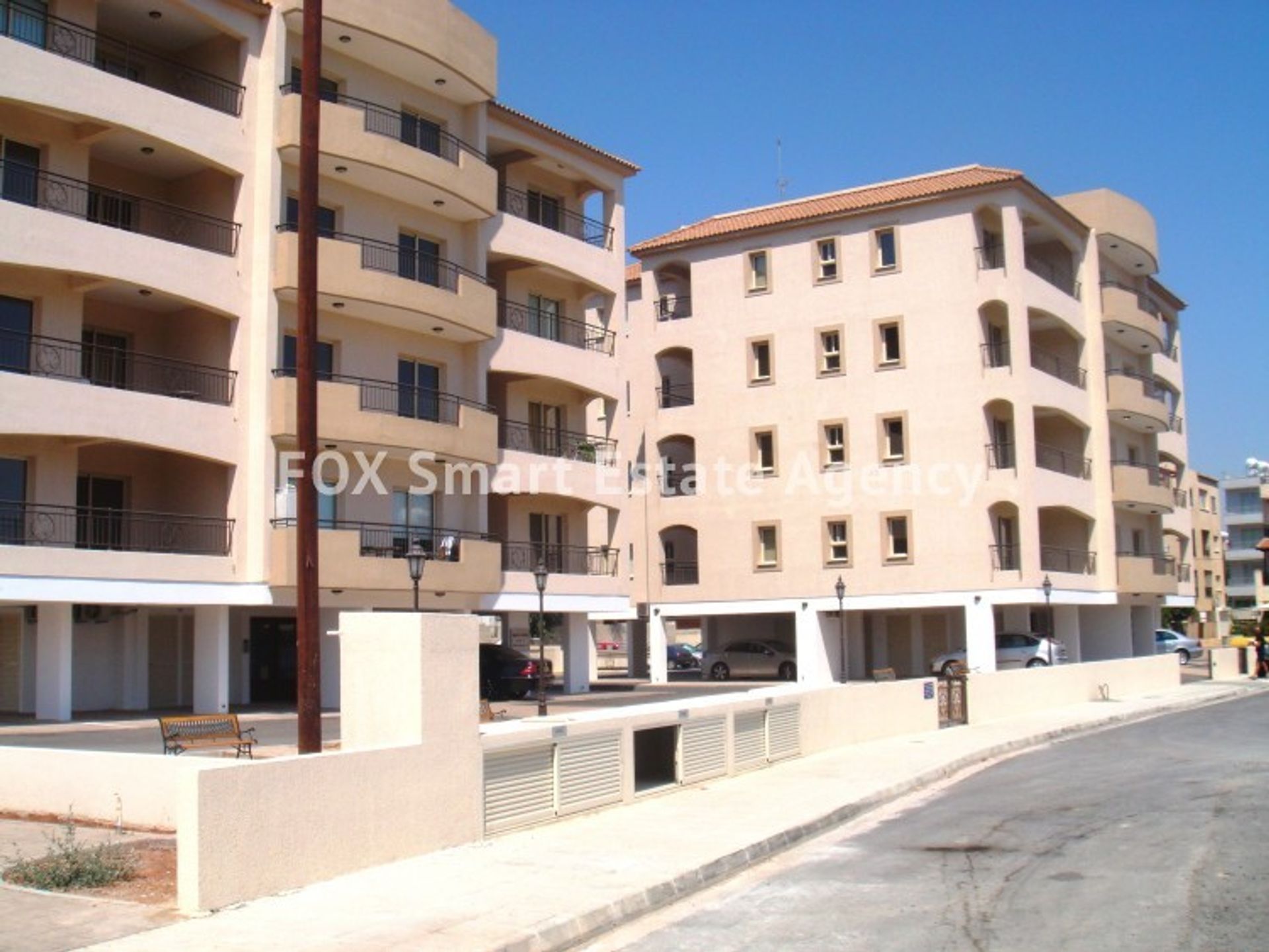 Condominium in Mesa Geitonia, Lemesos 10949559