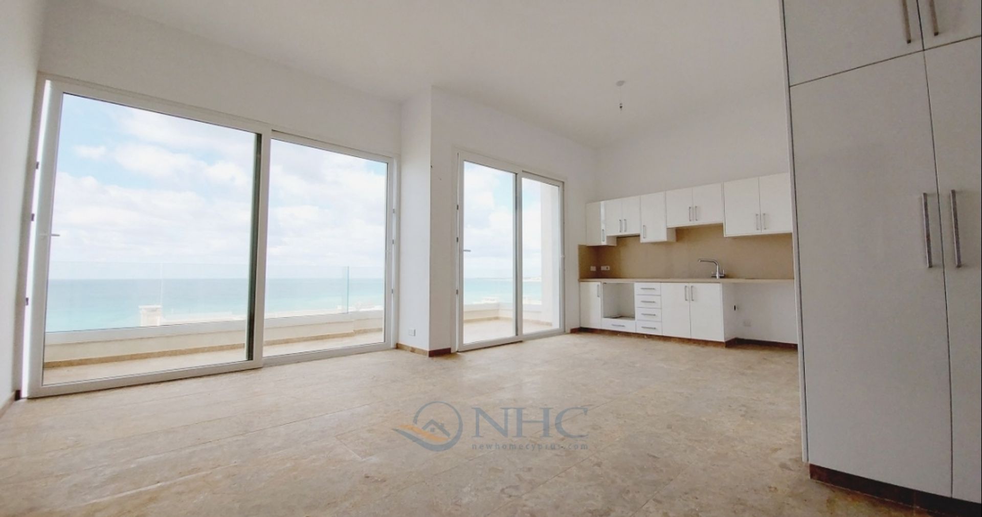 Condominio nel Kissonerga, Paphos 10950386