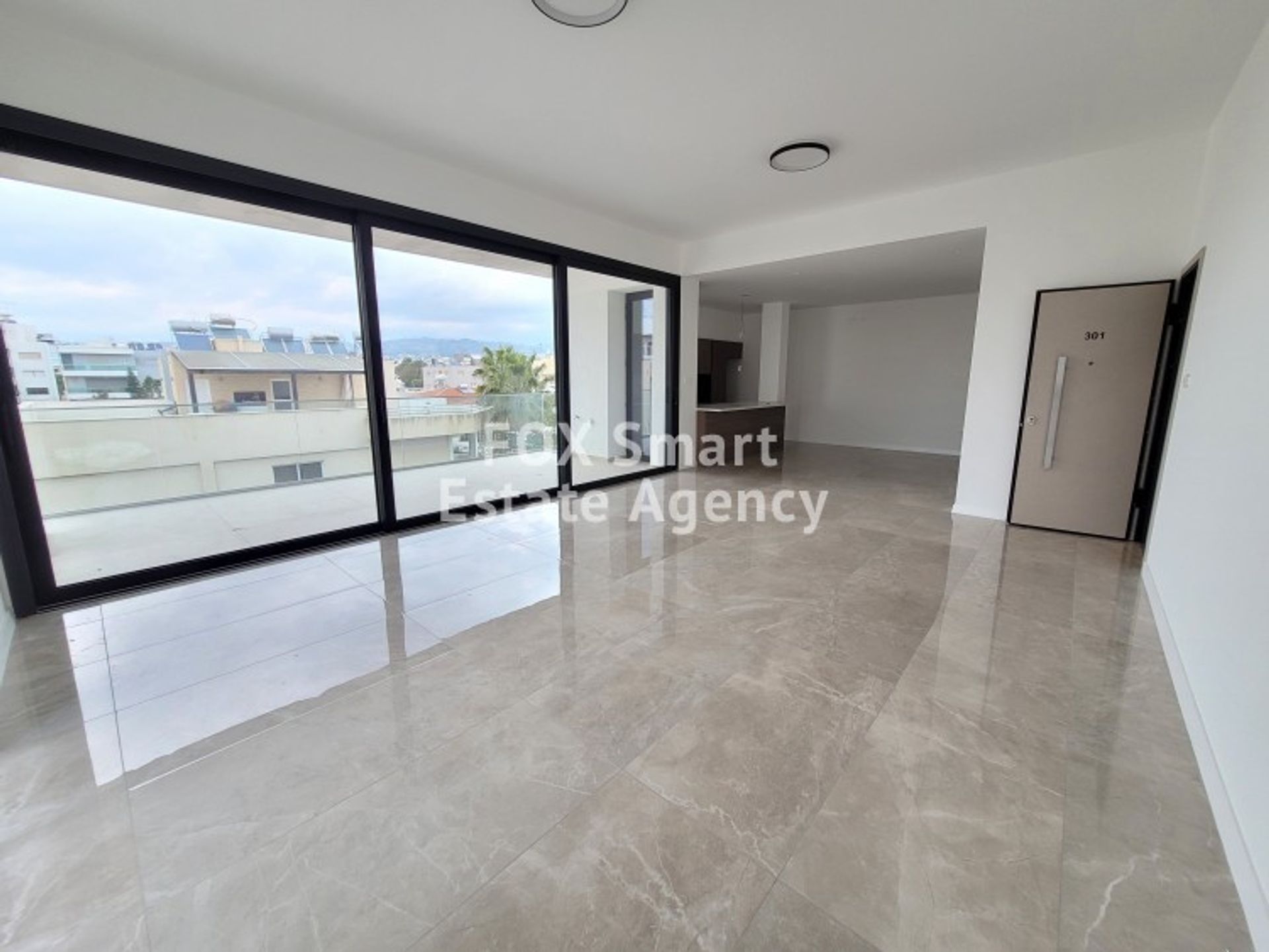 Condominium in Mesa Geitonia, Lemesos 10951140