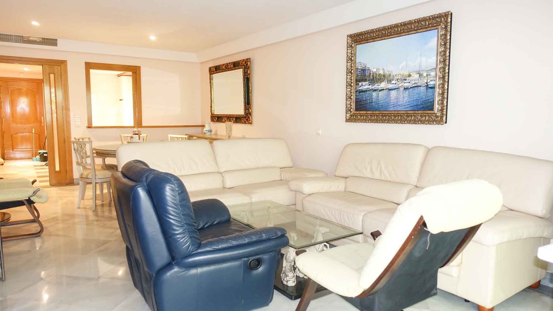 Condominium in Marbella, Andalusië 10951264