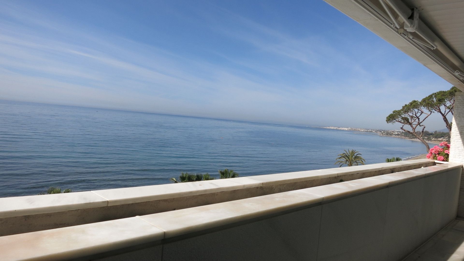 Condominio nel Marbella, Andalusia 10951272