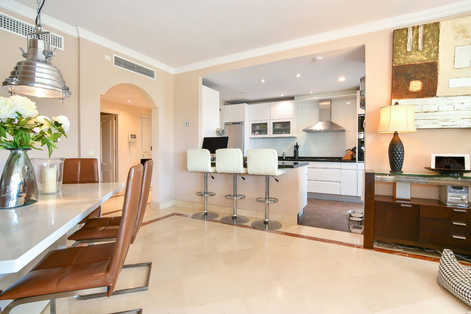 Condominio nel Marbella, Andalusia 10951296