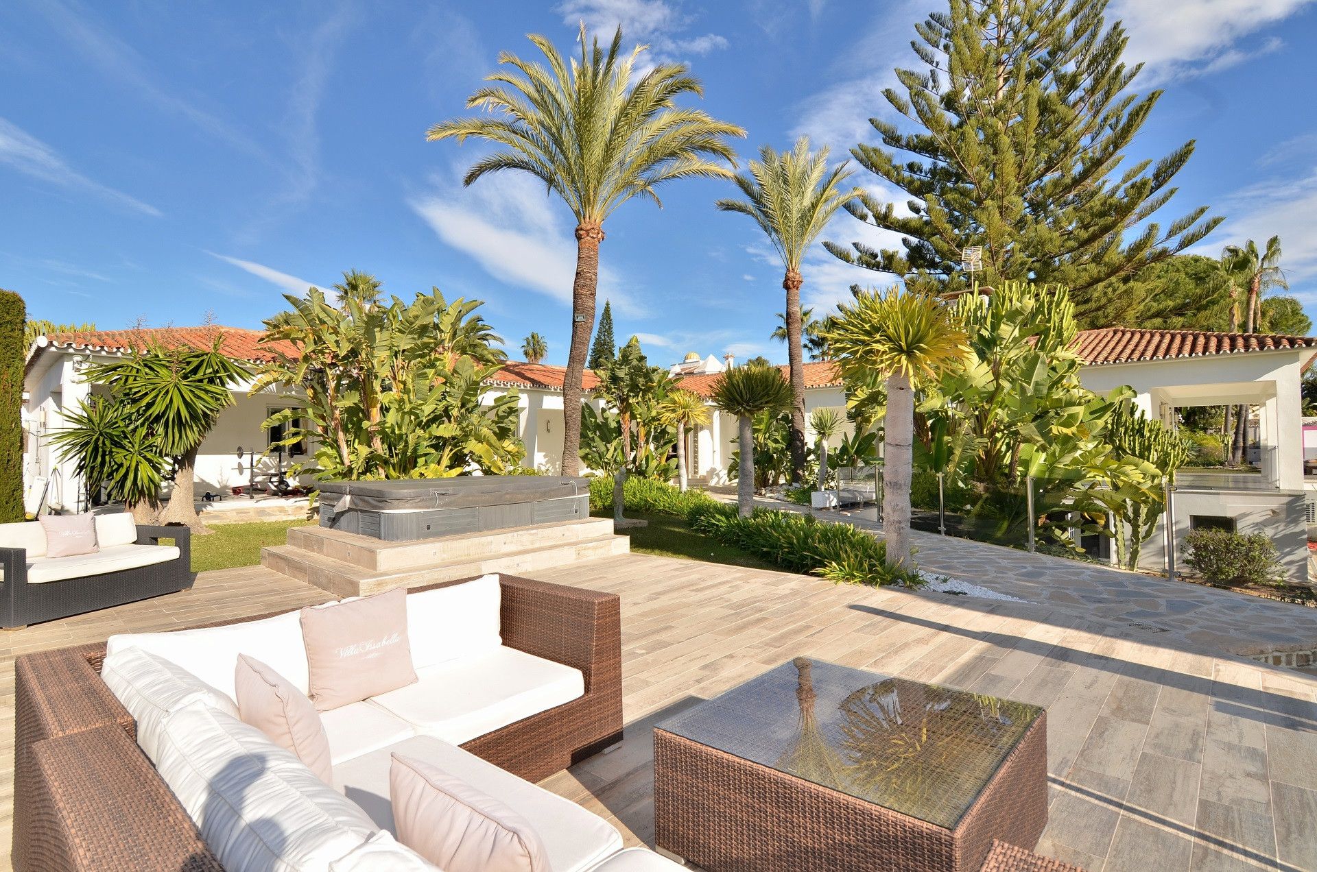 Haus im Marbella, Andalucía 10951307