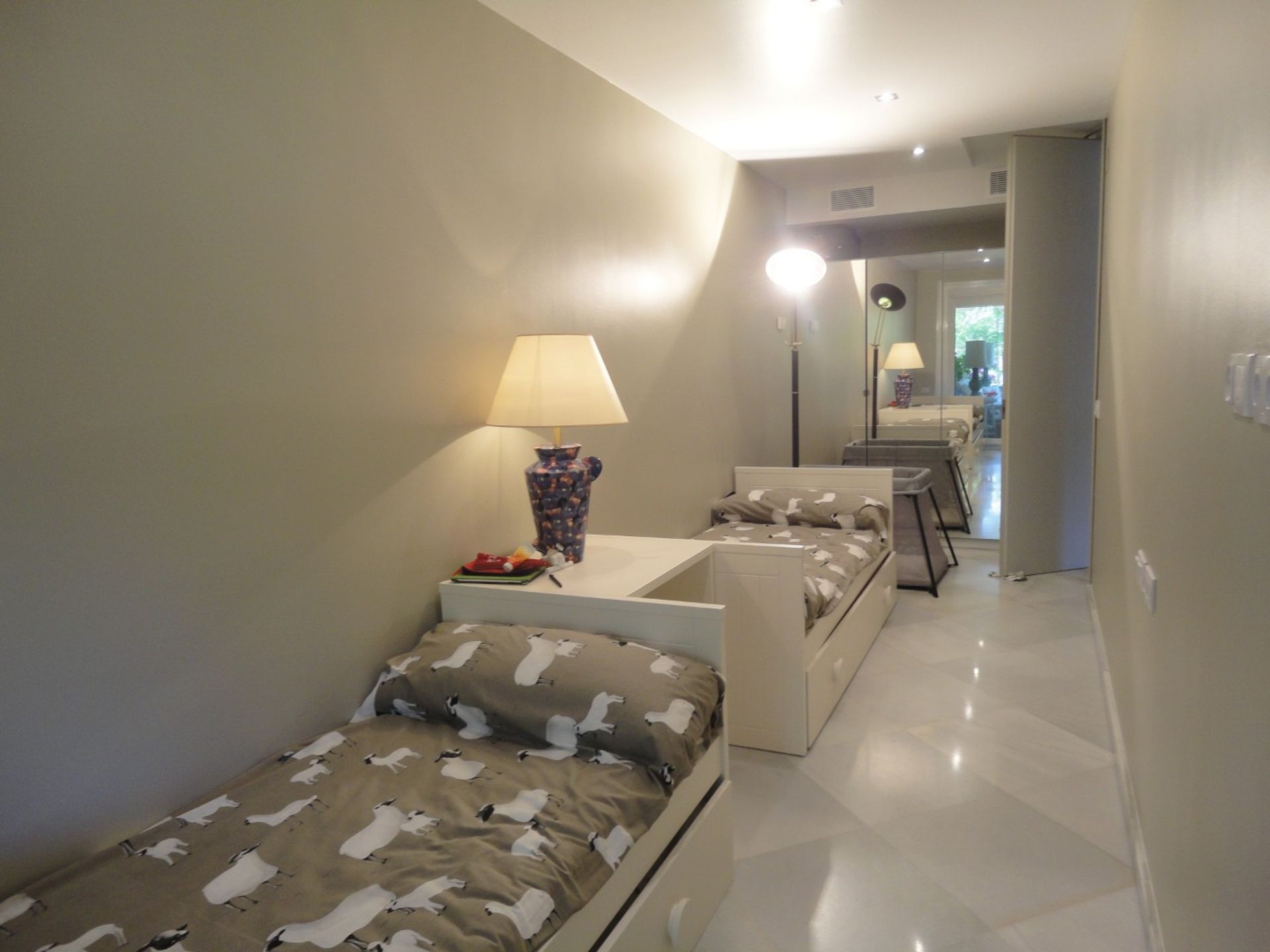 Condominium dans Marbella, Andalucía 10951315