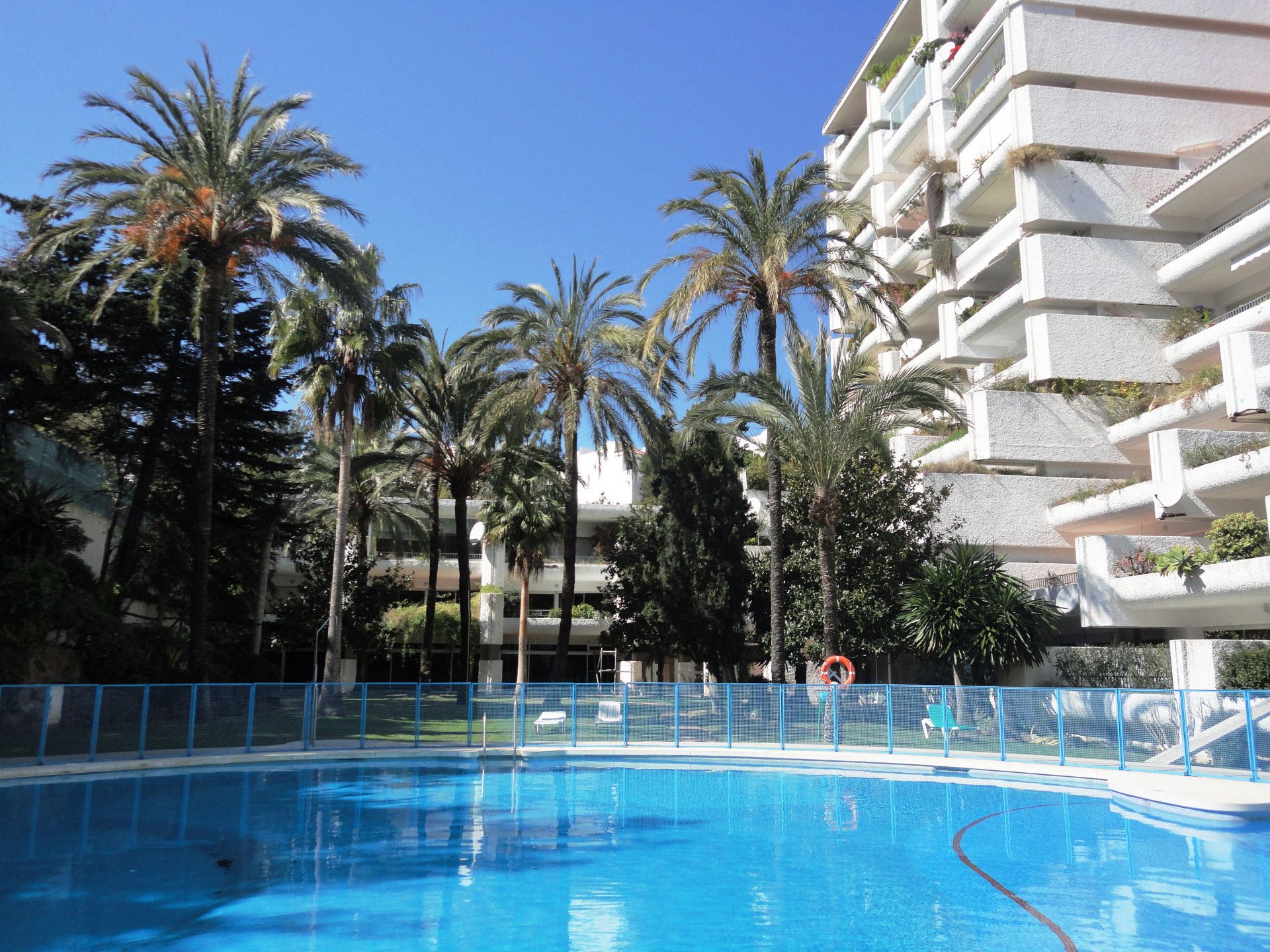 Condominium in Marbella, Andalucía 10951317