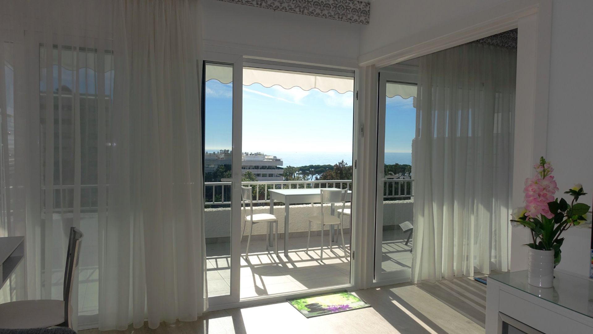 Condominium in Marbella, Andalusië 10951317