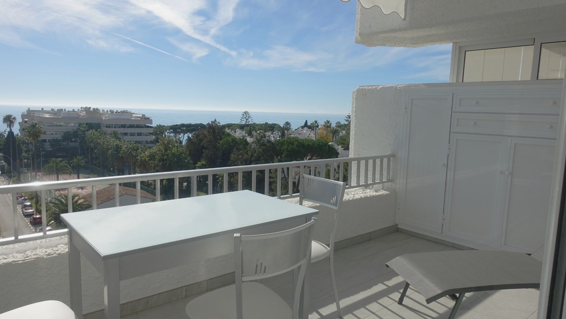 Condominium in Marbella, Andalusië 10951317