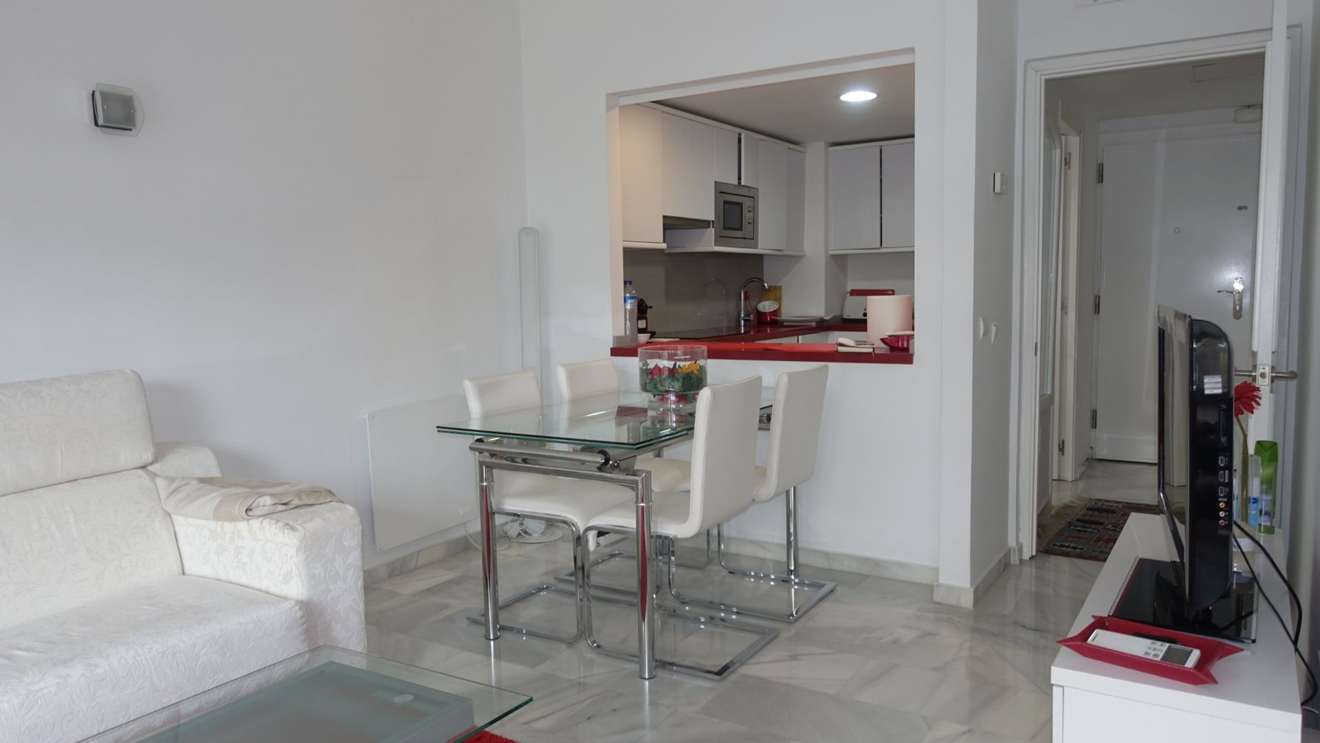 Condominium in Marbella, Andalucía 10951320