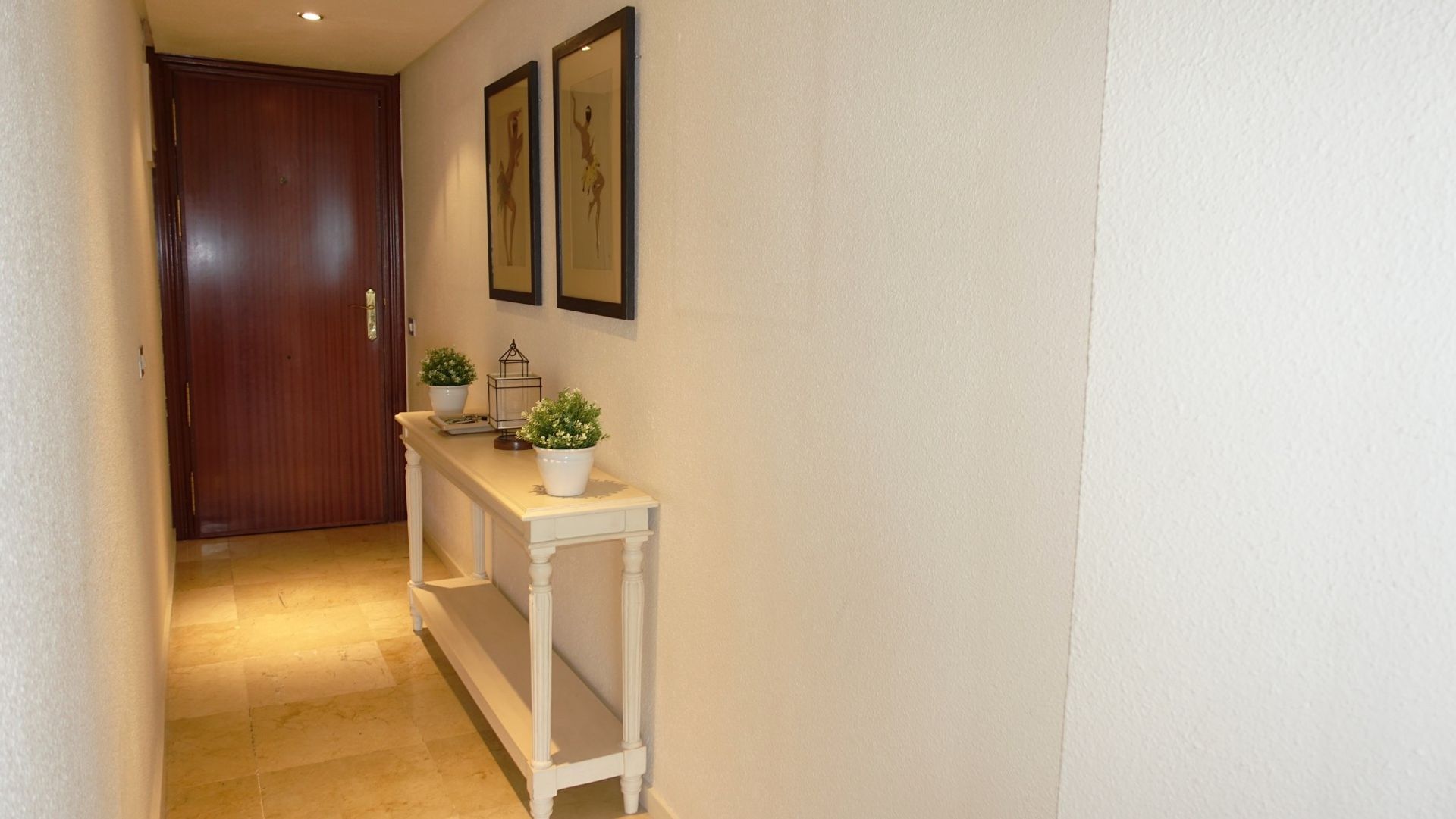 Condominium in Marbella, Andalucía 10951327