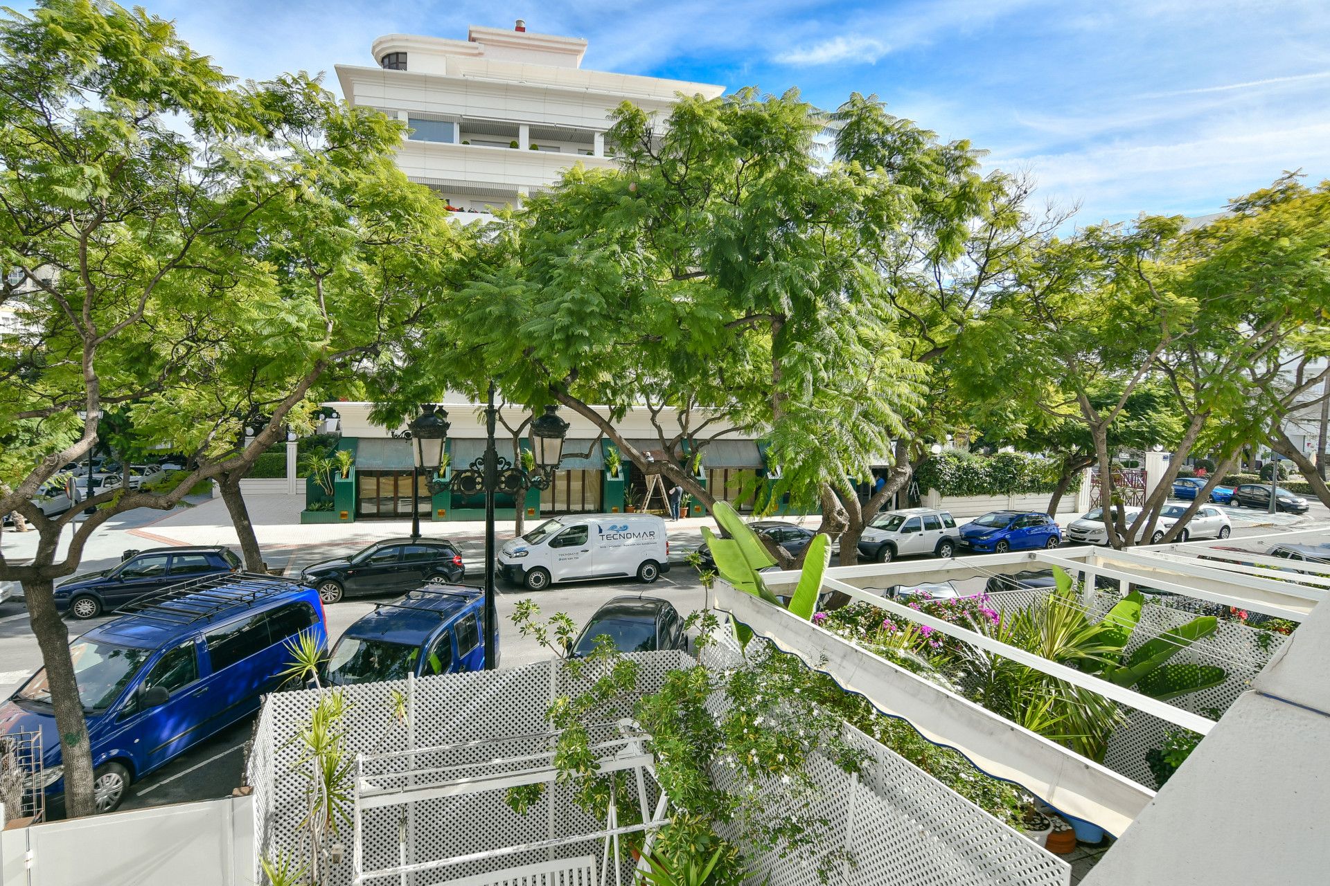 Condominium in Marbella, Andalusië 10951328