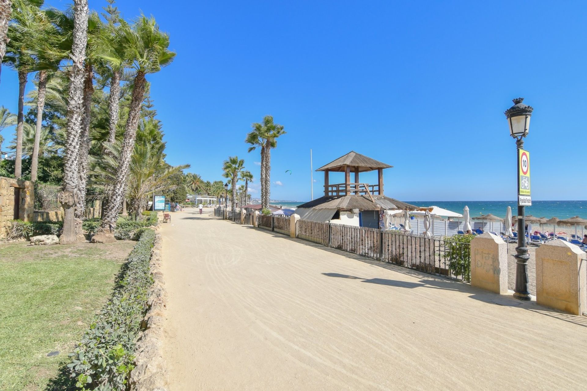 Кондоминиум в Marbella, Andalucía 10951350