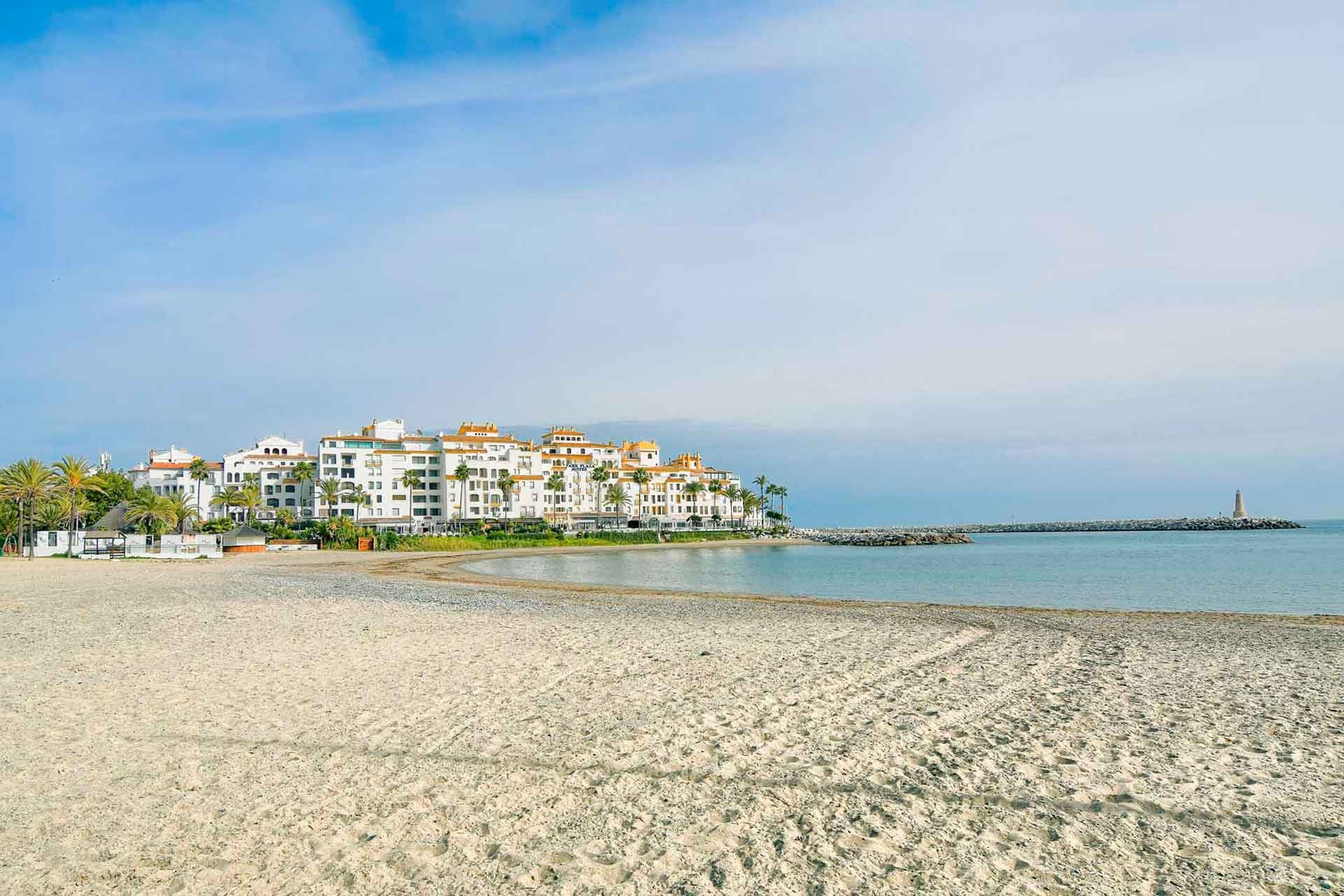 公寓 在 Marbella, Andalucía 10951361