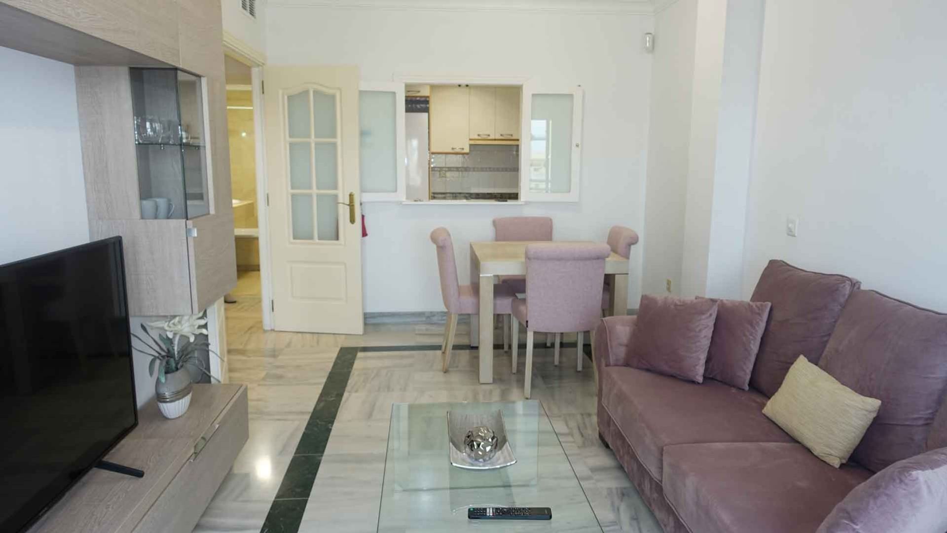 Condominium in Marbella, Andalusia 10951451