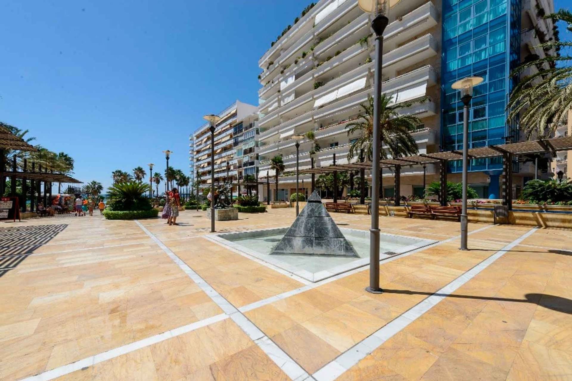 Квартира в Marbella, Andalucía 10951451