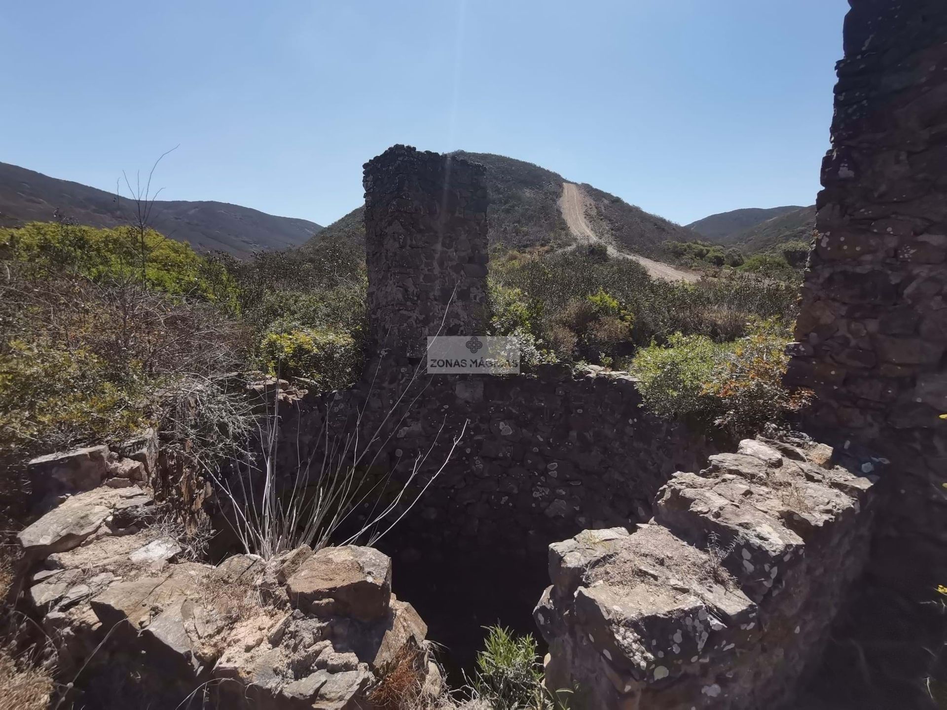 Terre dans Vila do Bispo, Faro 10951511