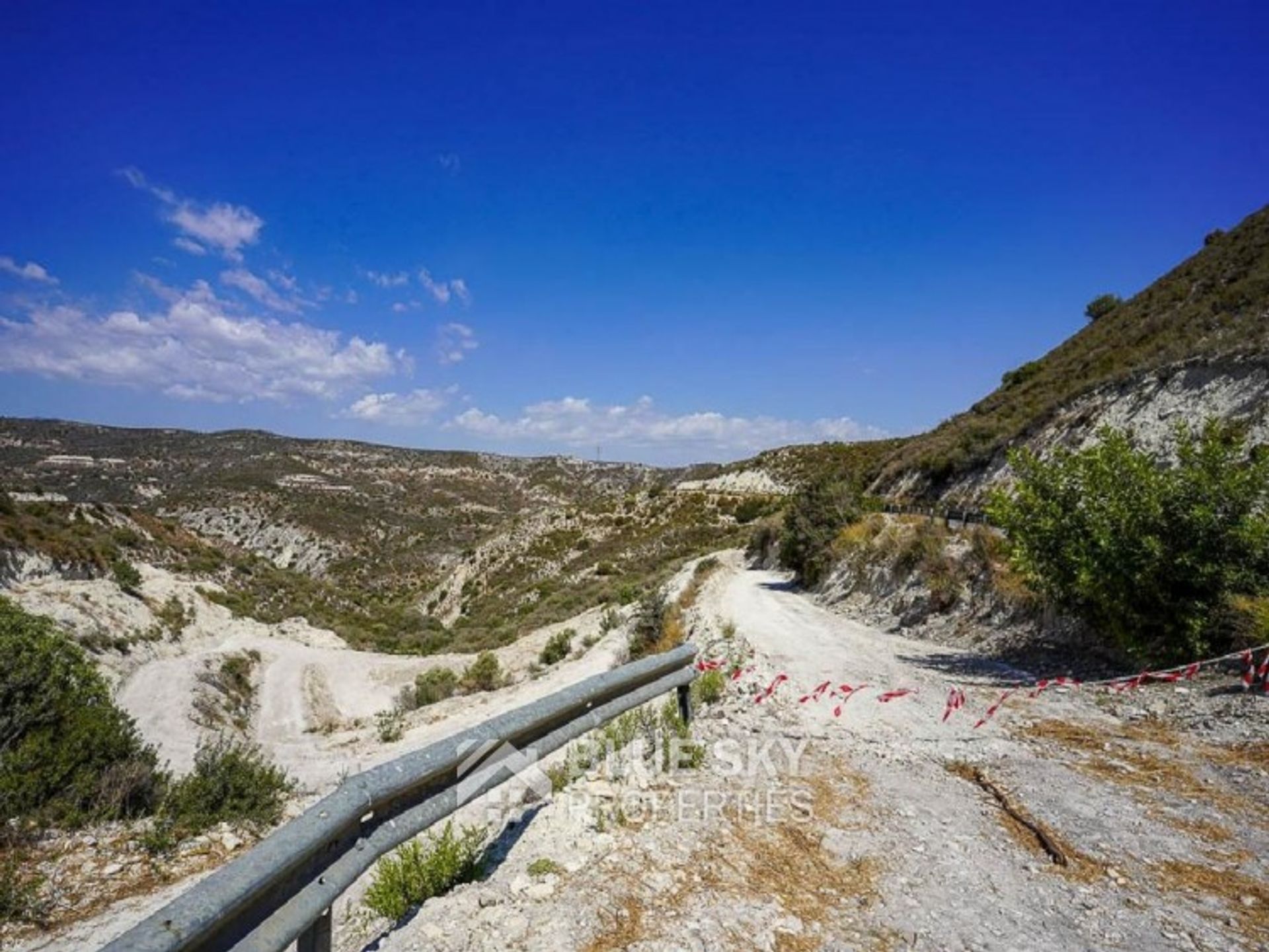 Land i Pano Lefkara, Larnaka 10952043