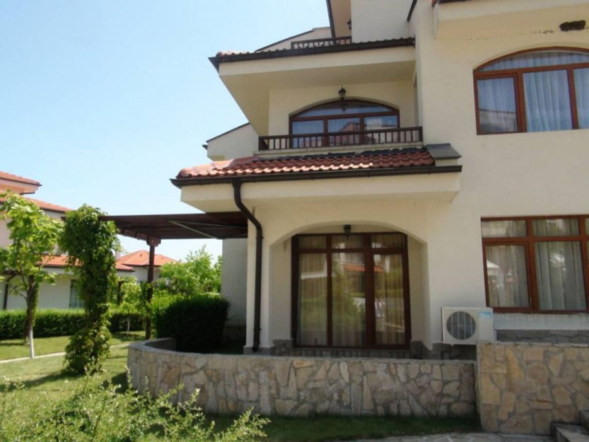 Condominium in Aheloy, Burgas 10952619