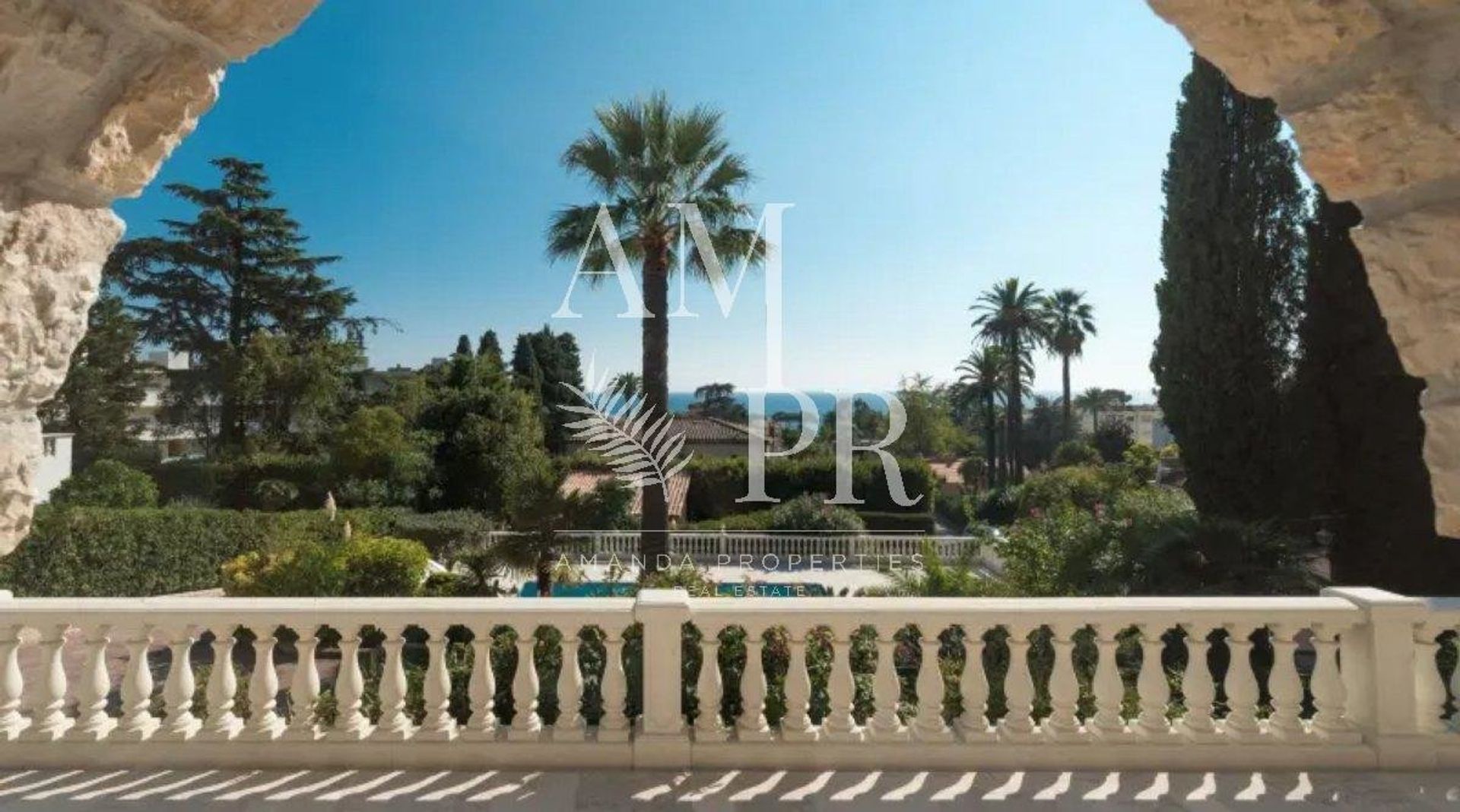 Talo sisään Cannes, Provence-Alpes-Cote d'Azur 10952743