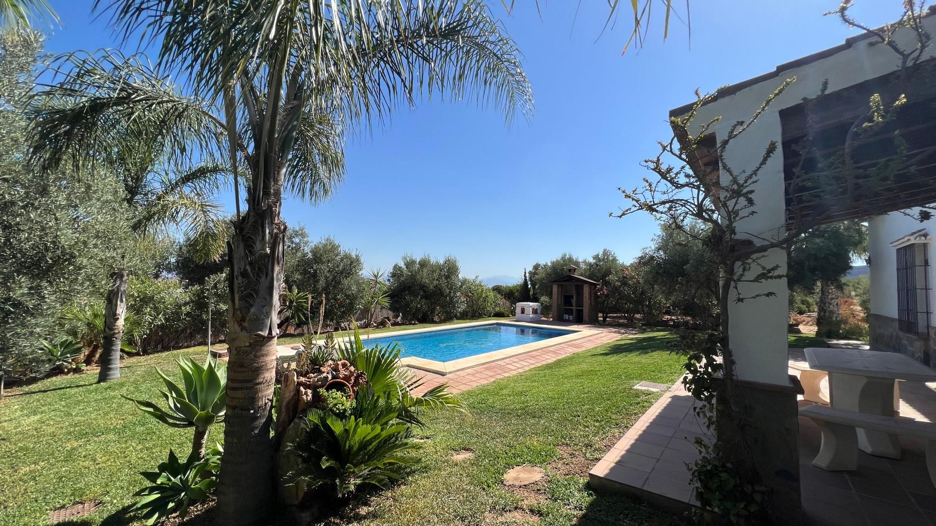 House in Alhaurín de la Torre, Andalucía 10952832